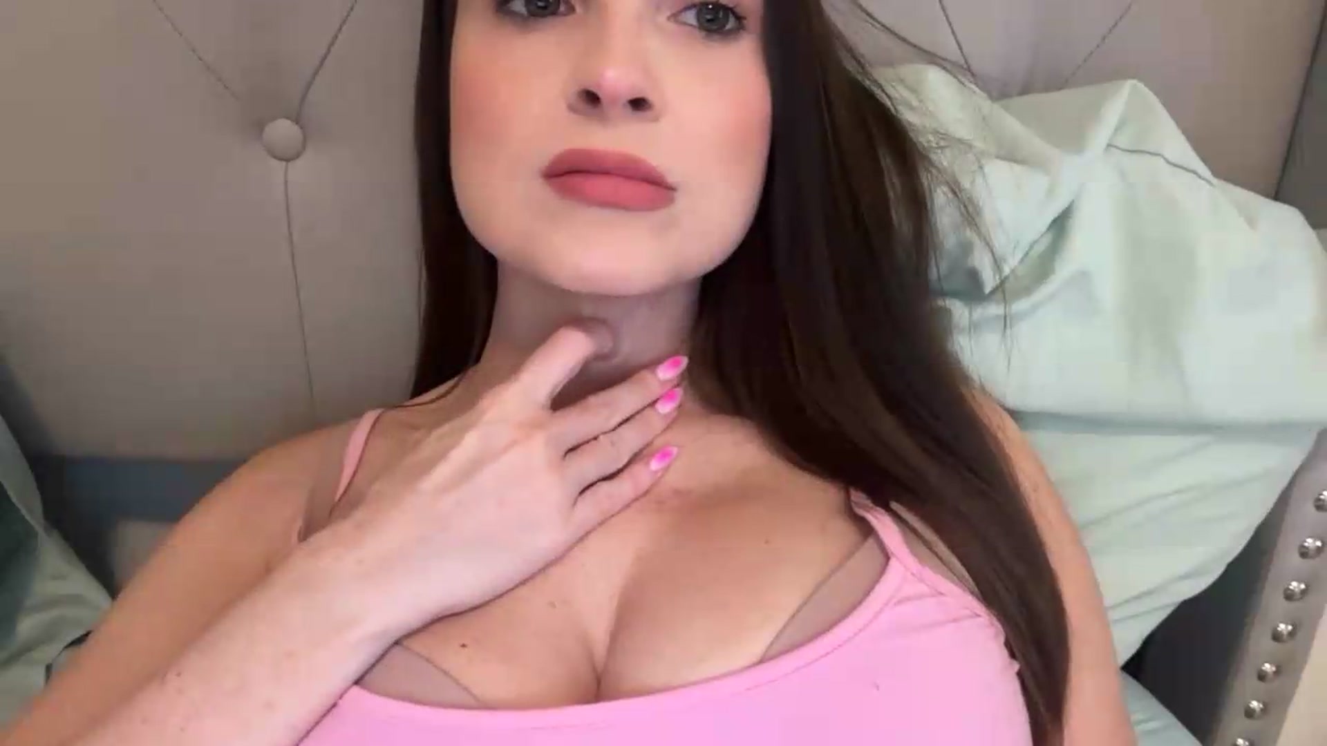Gallery image thumbnail from sweet_nesss's myfreecams stream on, 09/09/2026, 03:36 image 7 of 20