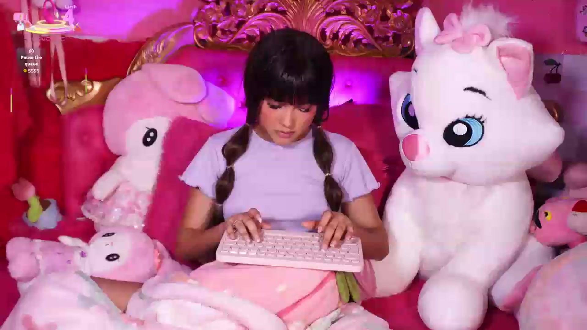 Gallery image thumbnail from sweet_pigtails's myfreecams stream on, 08/17/2026, 01:27 image 1 of 20