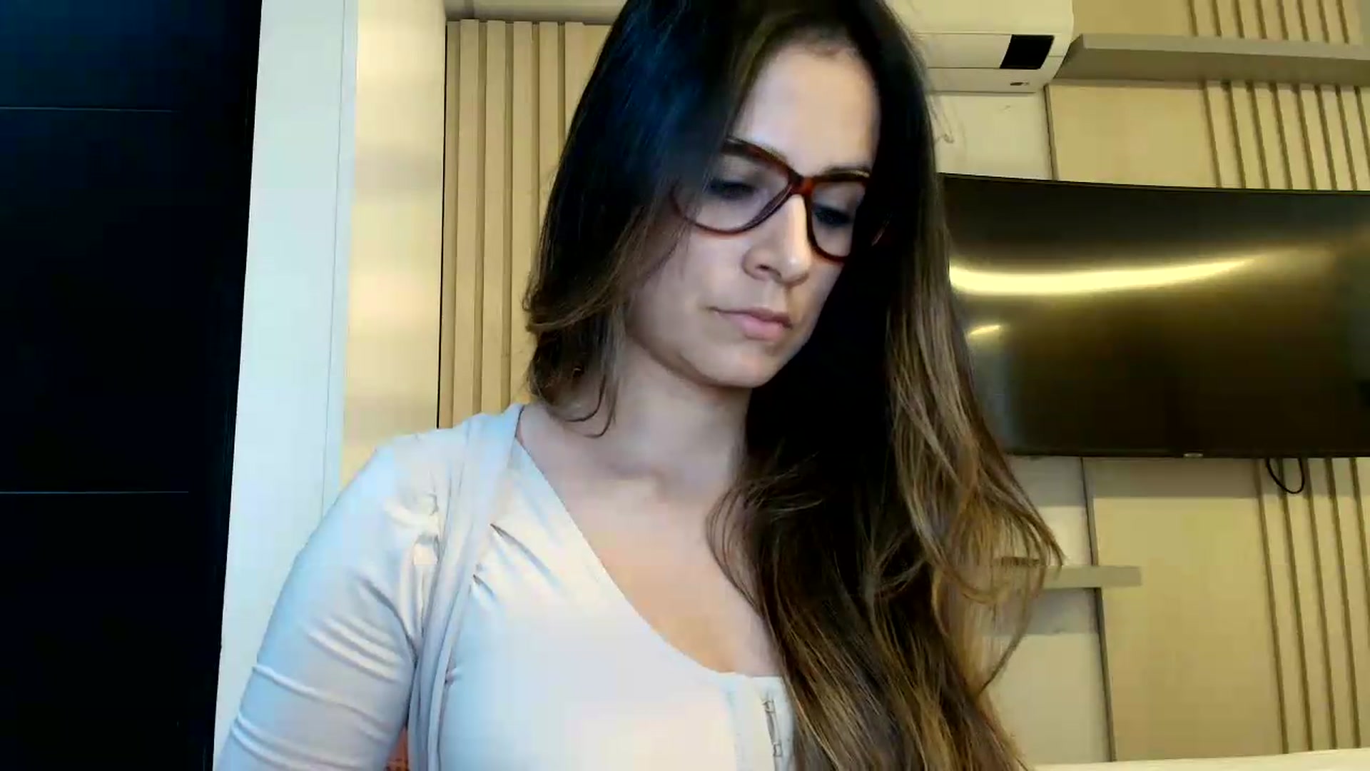 Gallery image thumbnail from sweetgirl1993's myfreecams stream on, 08/03/2026, 23:20 image 3 of 20