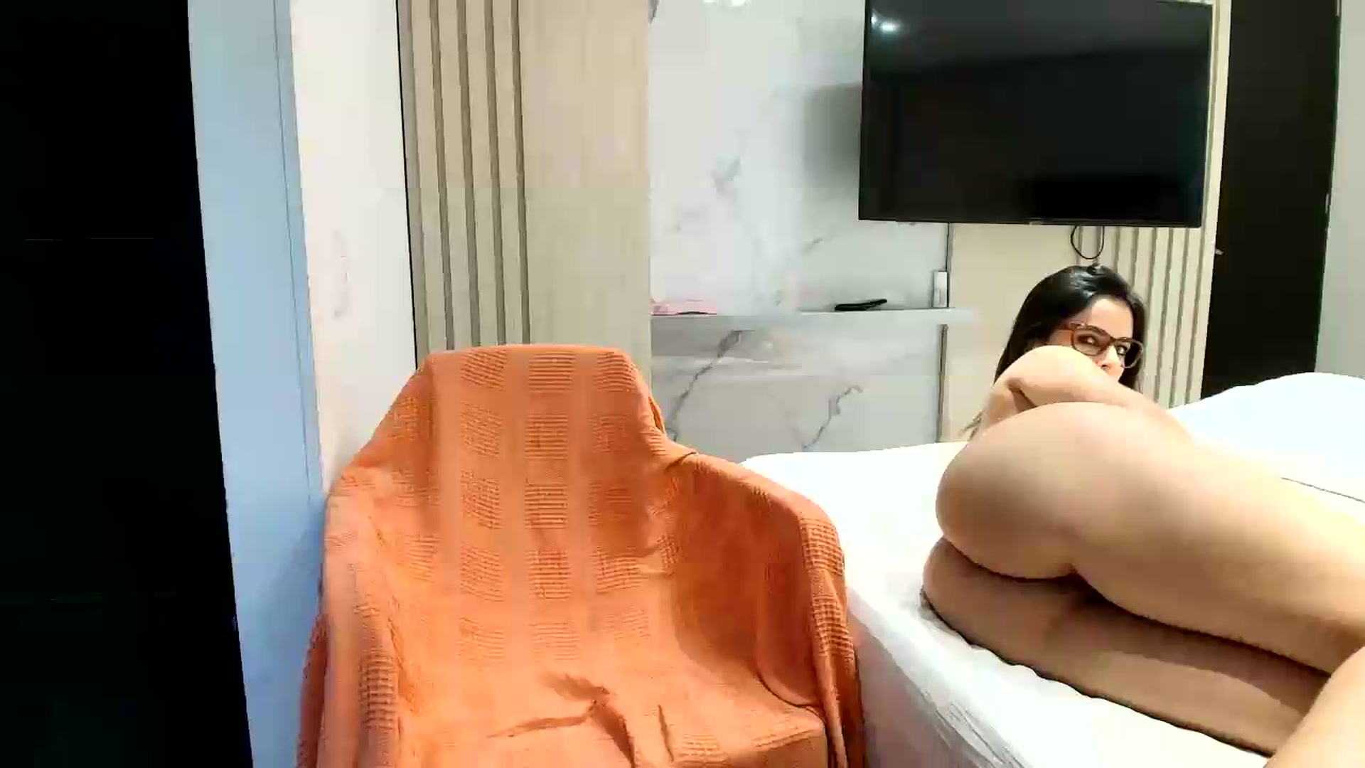 Gallery image thumbnail from sweetgirl1993's myfreecams stream on, 08/23/2026, 22:49 image 1 of 20