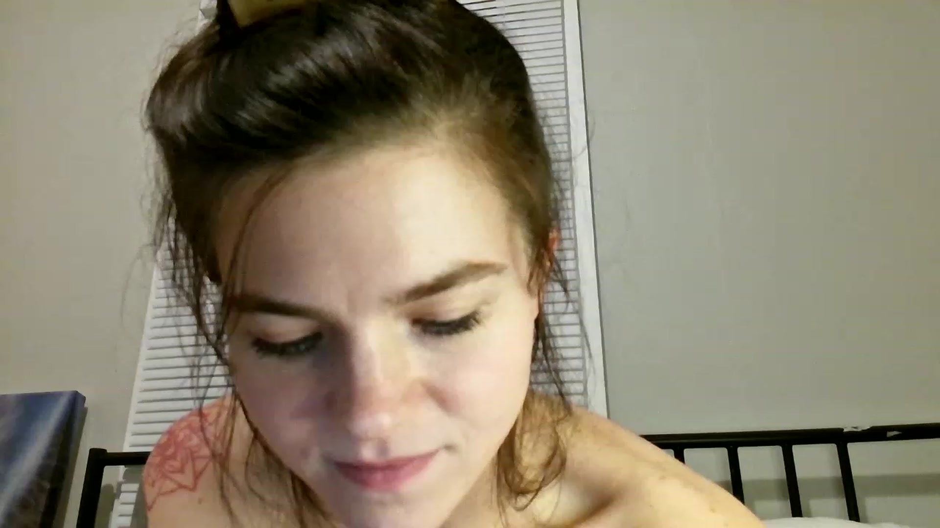Gallery image thumbnail from sweetgirl898's myfreecams stream on, 08/07/2023, 09:38 image 4 of 20