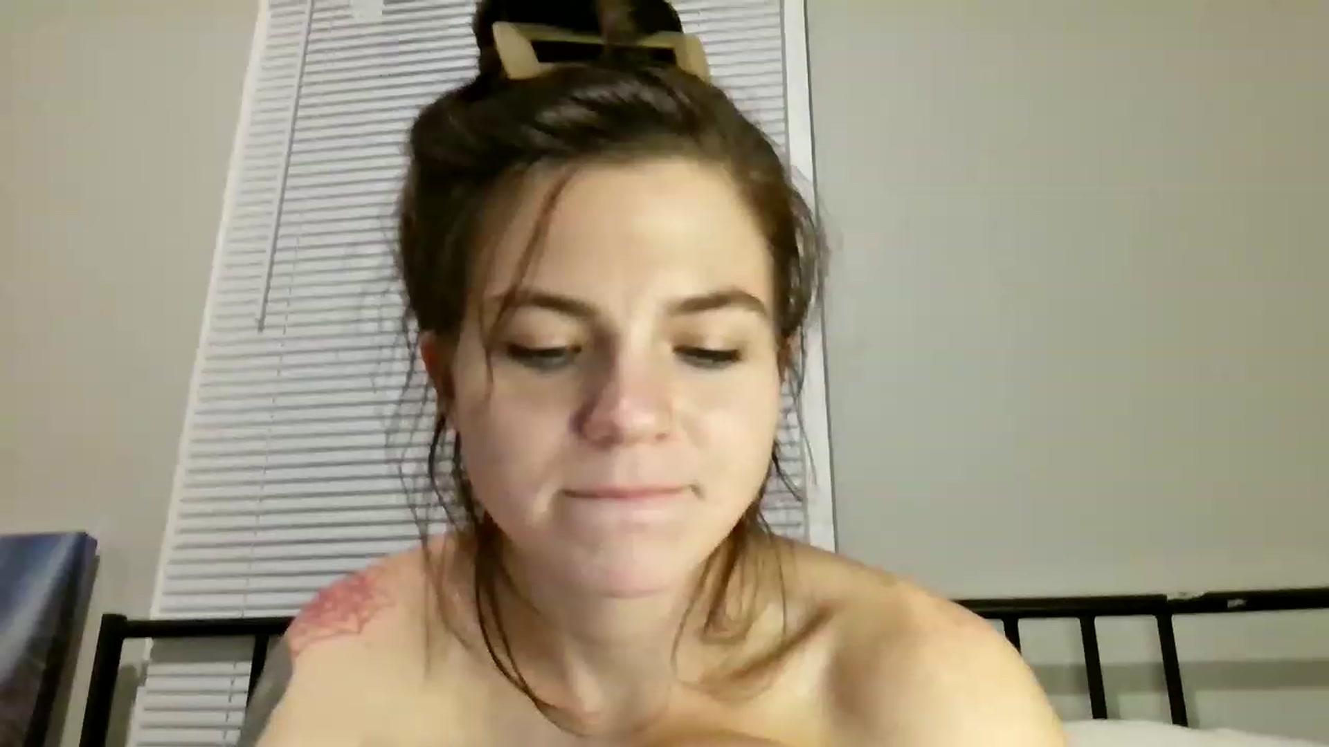 Gallery image thumbnail from sweetgirl898's myfreecams stream on, 08/07/2023, 09:38 image 13 of 20