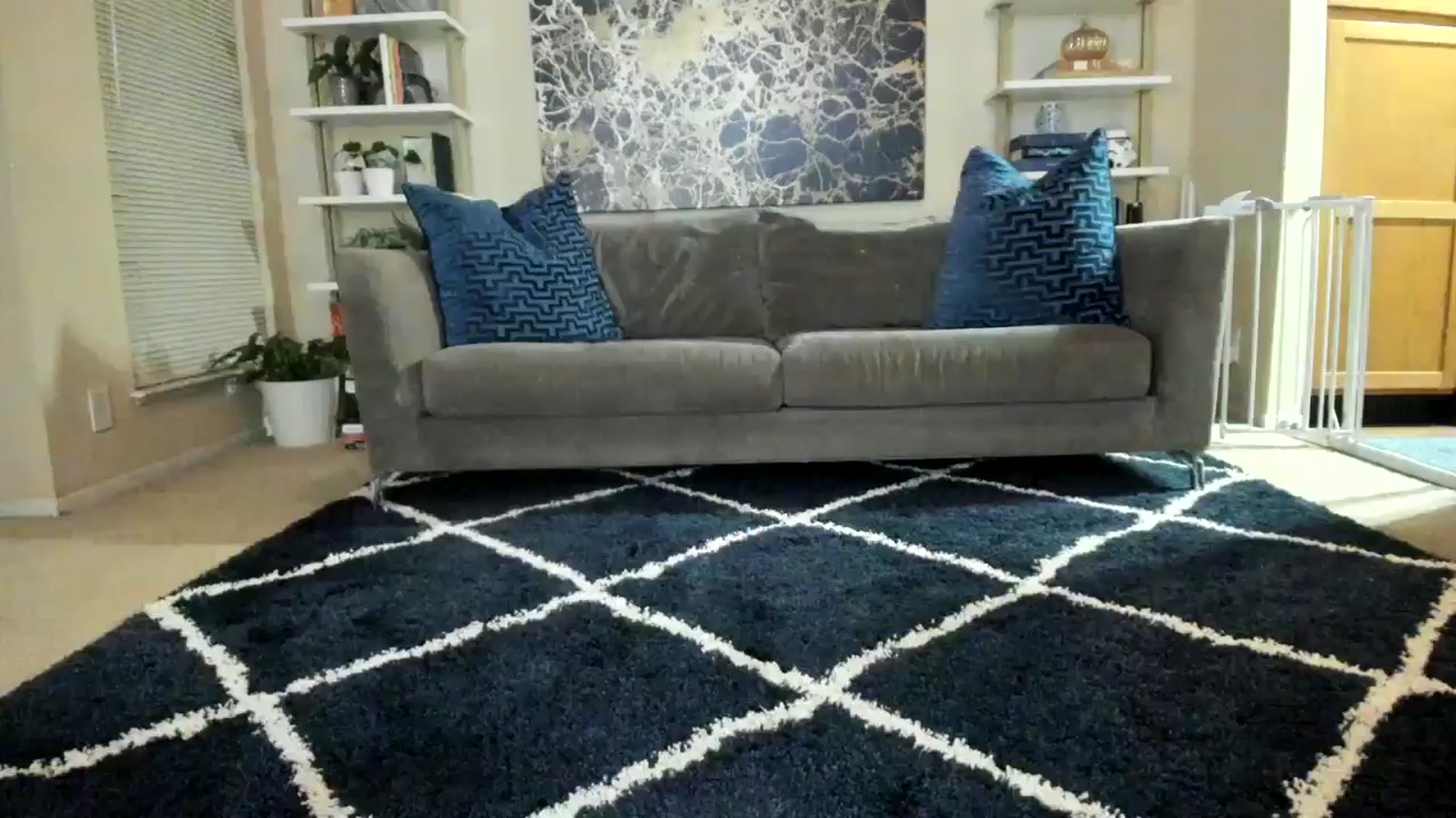 Gallery image thumbnail from sweetgirly's myfreecams stream on, 11/20/2024, 03:42 image 15 of 20