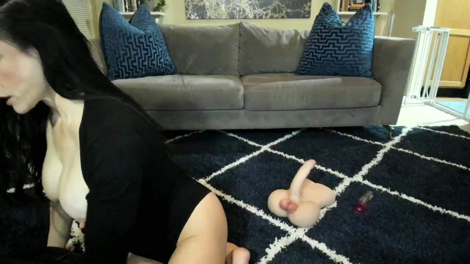 Gallery image thumbnail from sweetgirly's myfreecams stream on, 12/27/2024, 04:05 image 18 of 20