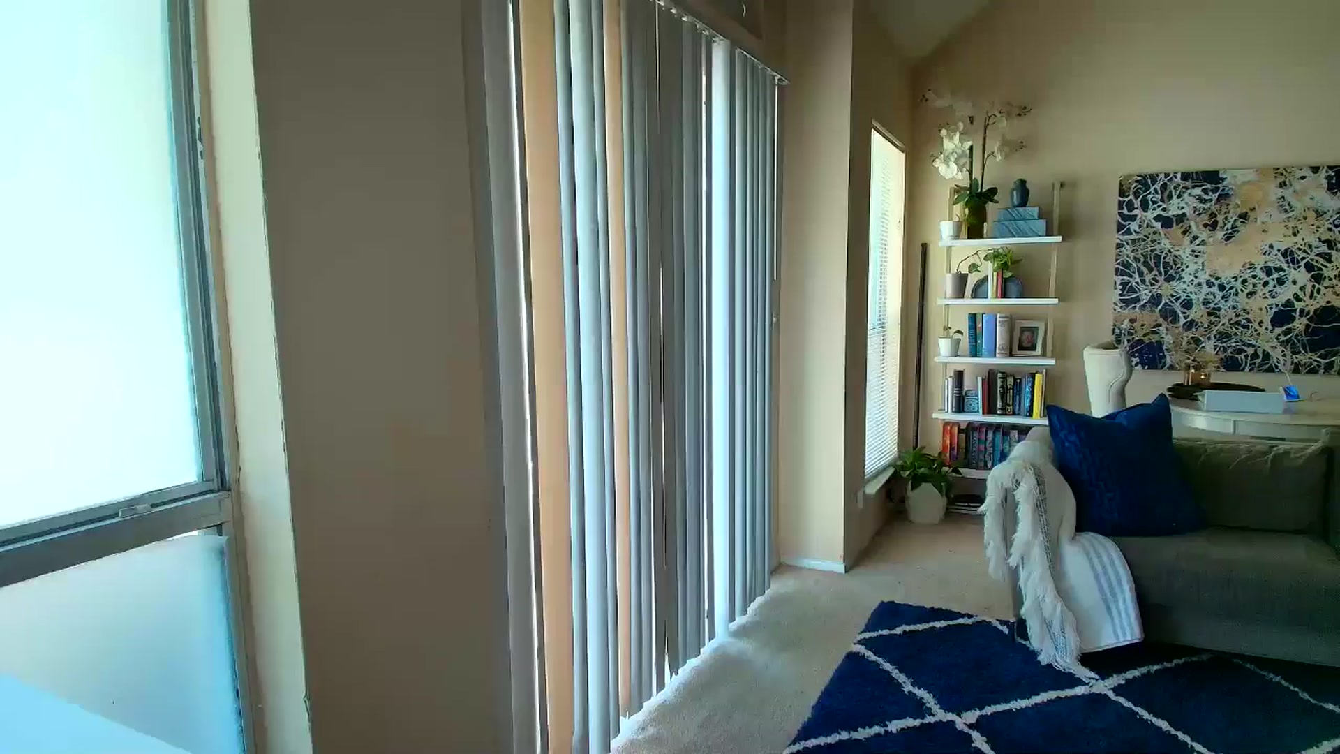 Gallery image thumbnail from sweetgirly's myfreecams stream on, 08/21/2025, 17:42 image 14 of 20