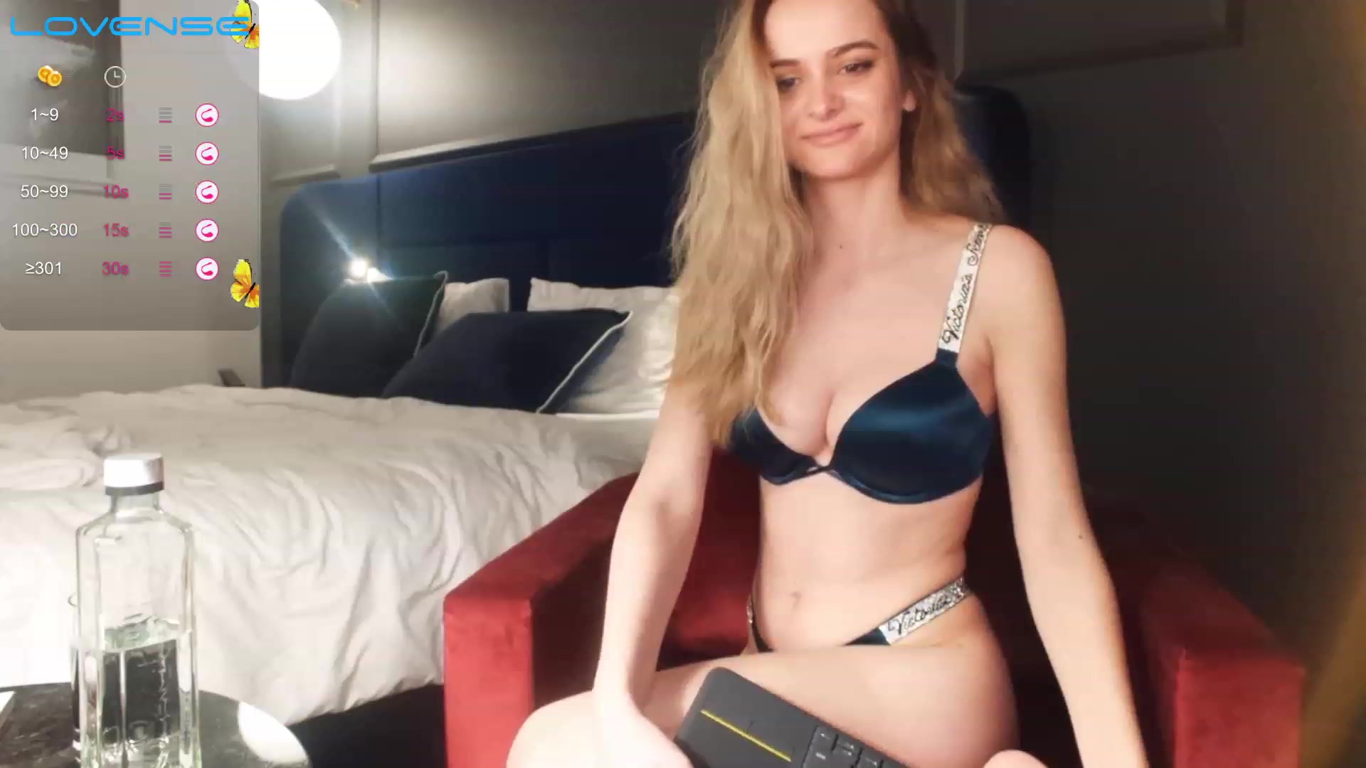 Gallery image thumbnail from sweetkins's myfreecams stream on, 12/20/2022, 24:57 image 12 of 20