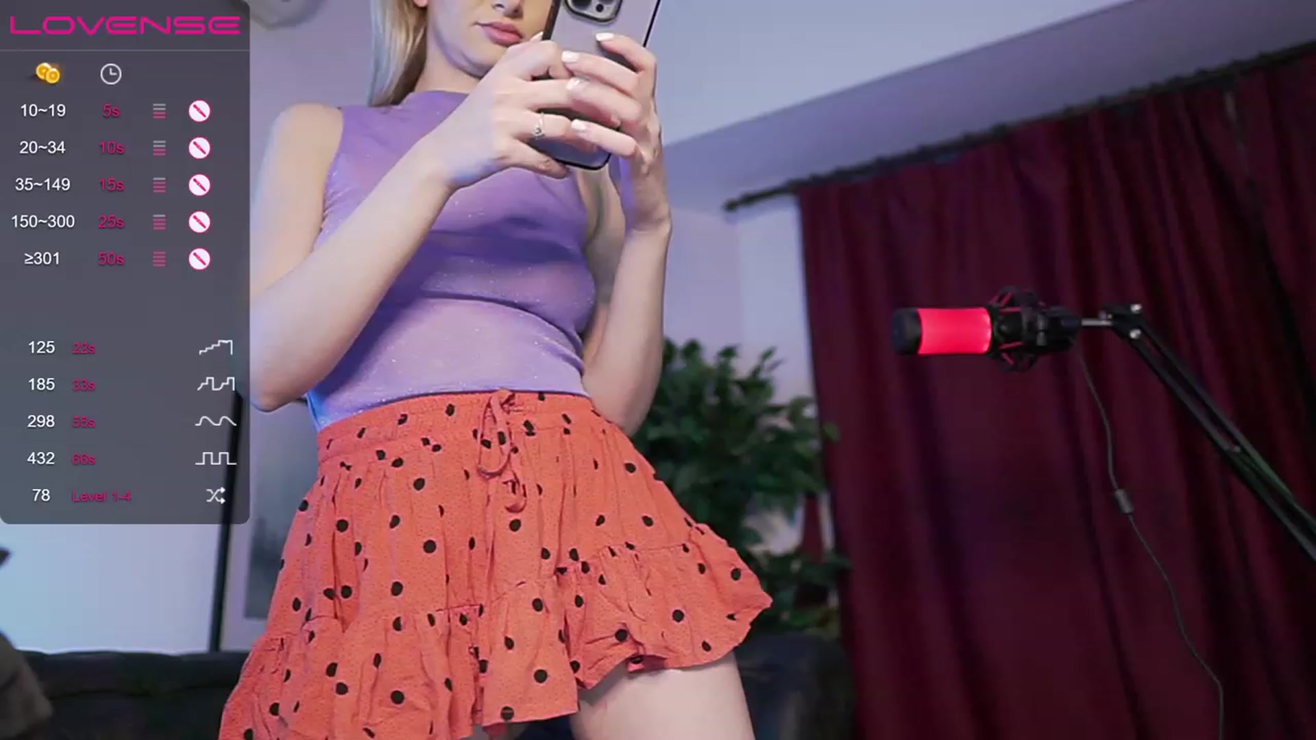 Gallery image thumbnail from sweetkins's myfreecams stream on, 05/10/2023, 24:05 image 17 of 20
