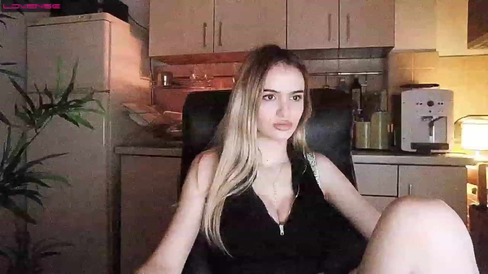 Gallery image thumbnail from sweetkins's myfreecams stream on, 07/04/2023, 22:59 image 5 of 20