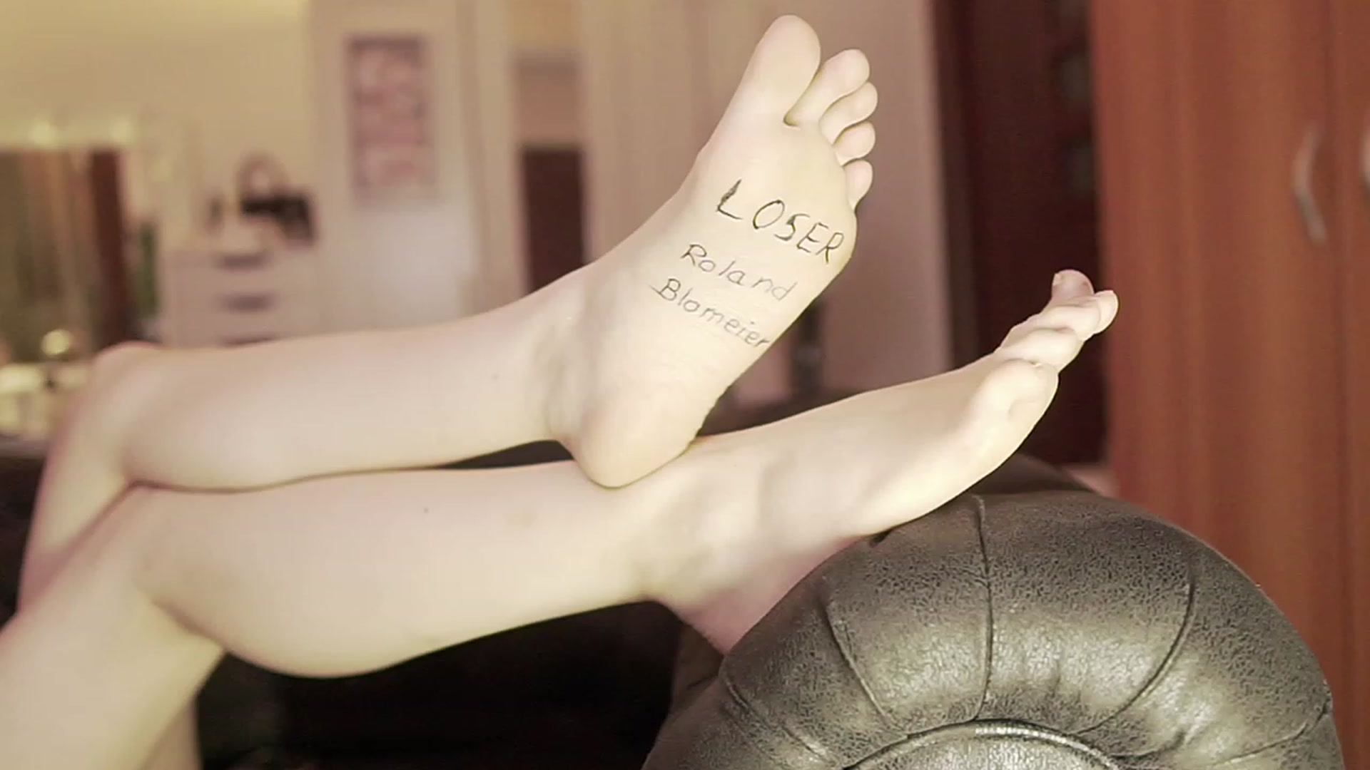 Gallery image thumbnail from sweetkins's myfreecams stream on, 08/27/2023, 01:34 image 17 of 20