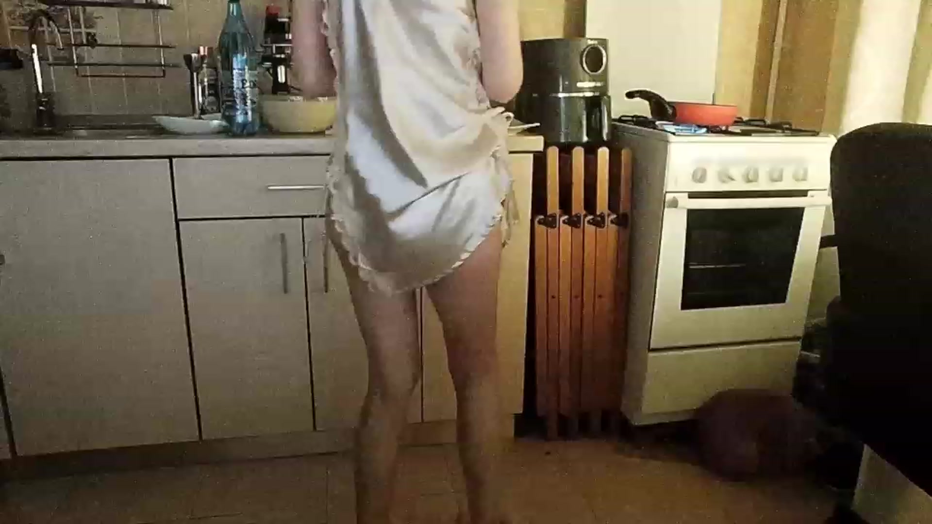 Gallery image thumbnail from sweetkins's myfreecams stream on, 11/23/2023, 24:11 image 12 of 20