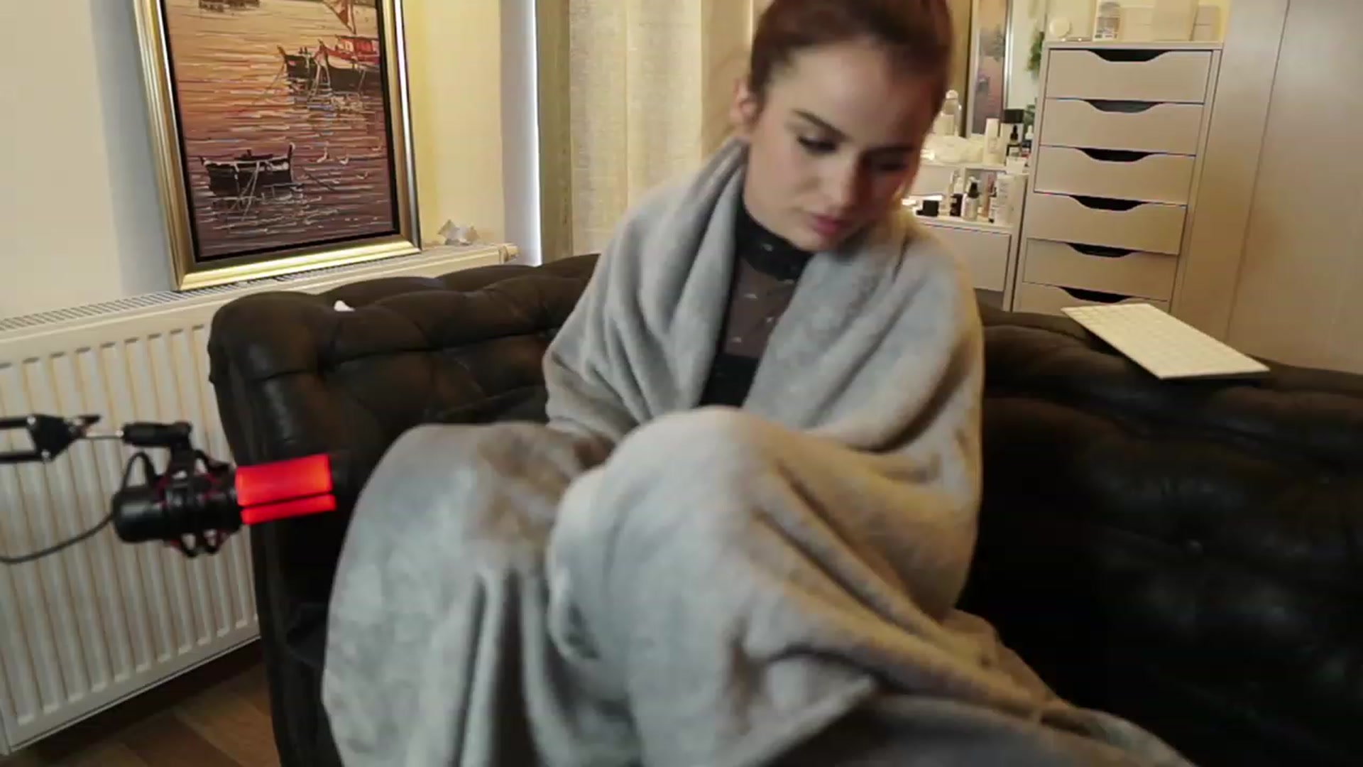 Gallery image thumbnail from sweetkins's myfreecams stream on, 12/01/2023, 10:35 image 4 of 20