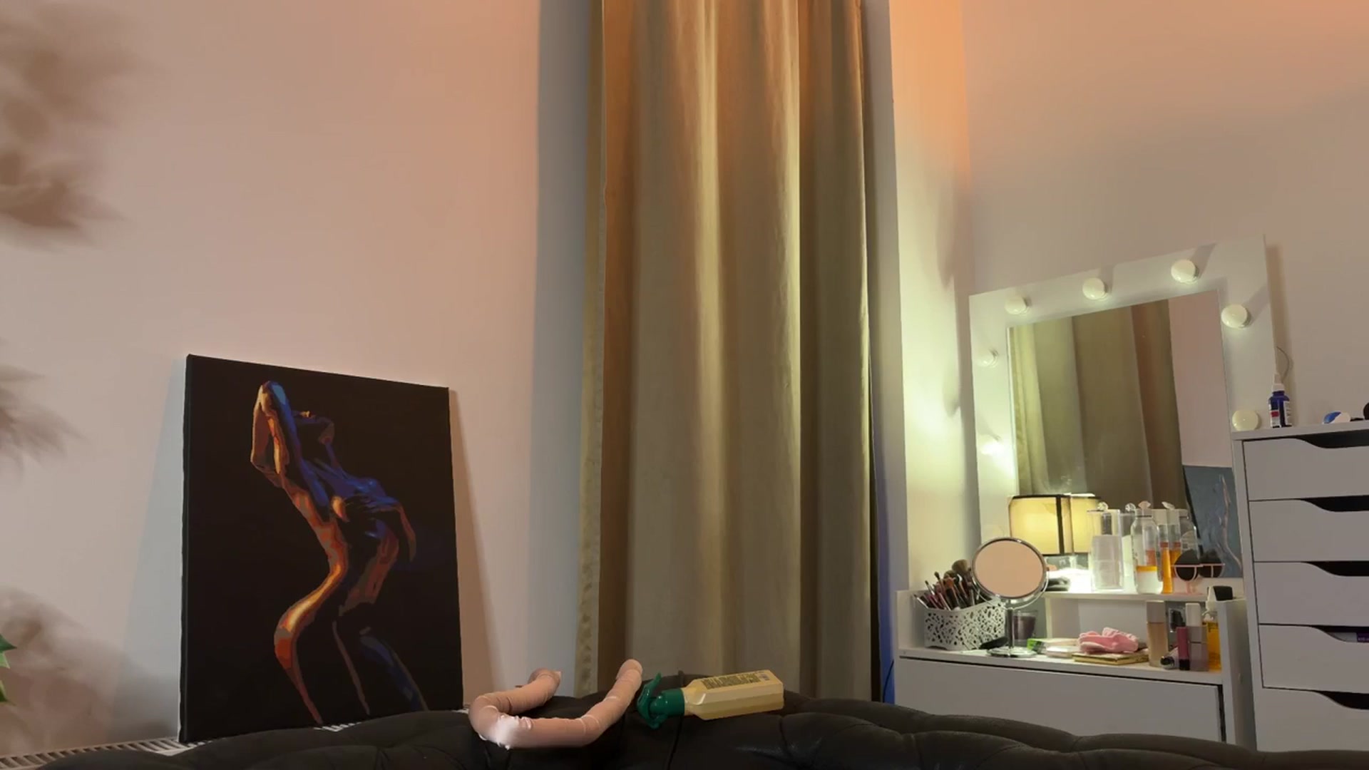 Gallery image thumbnail from sweetkins's myfreecams stream on, 03/22/2024, 04:20 image 10 of 20