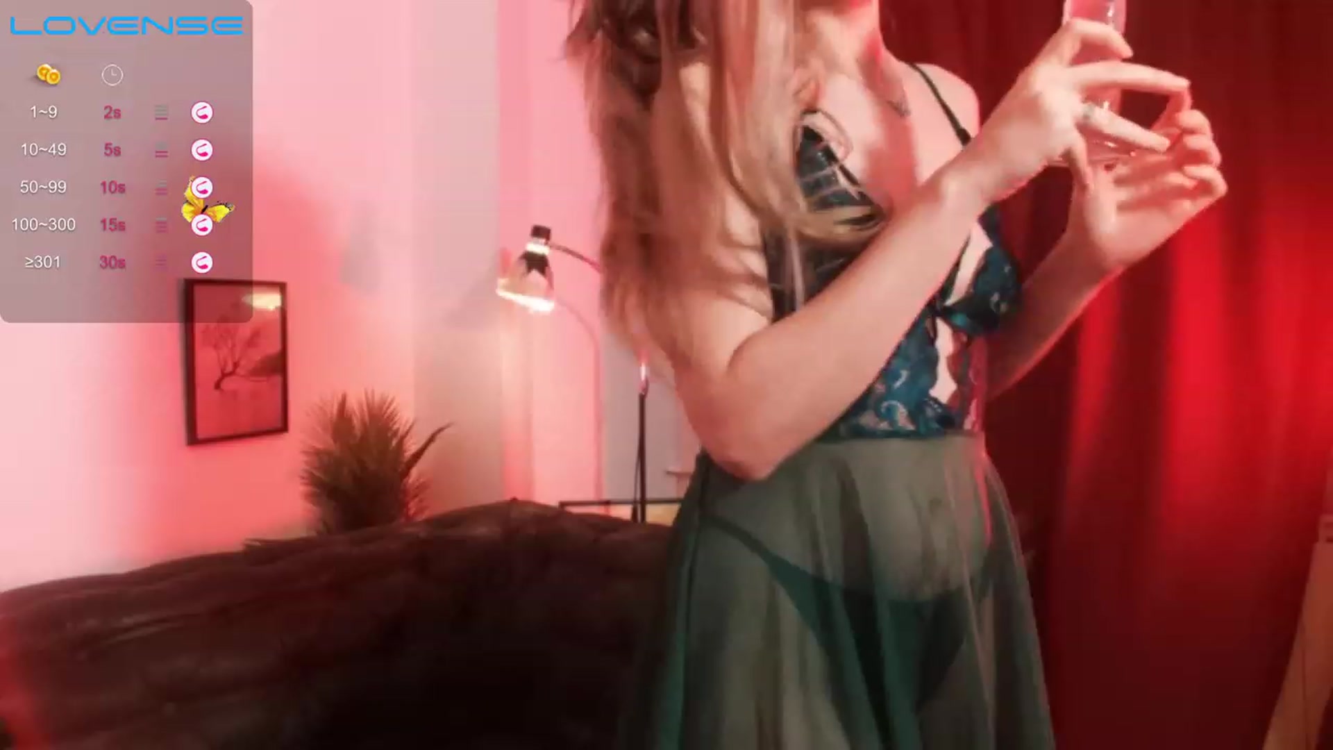 Gallery image thumbnail from sweetkinsmfc's myfreecams stream on, 11/25/2022, 24:02 image 20 of 20