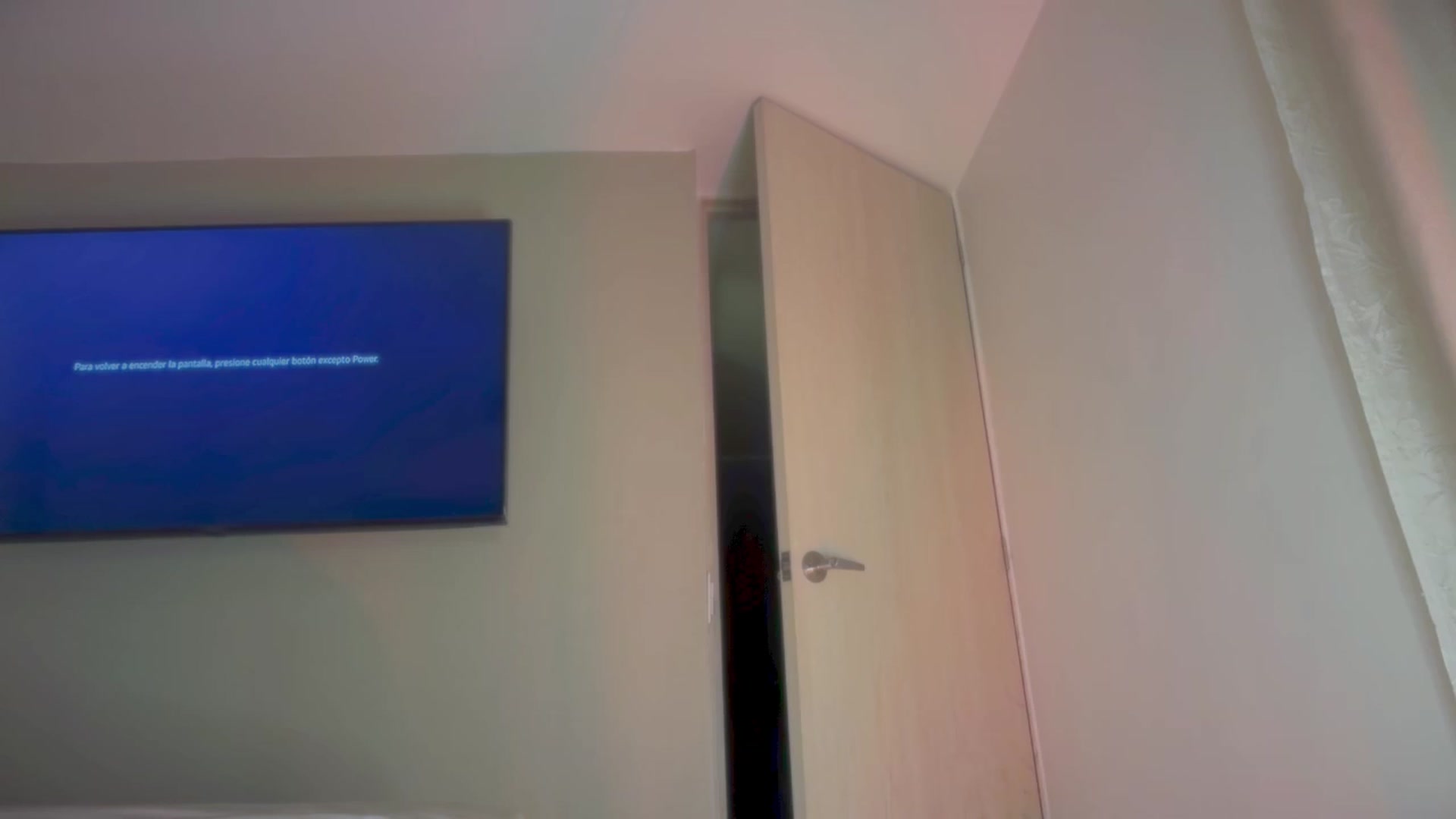 Gallery image thumbnail from sweetmoon1's myfreecams stream on, 05/28/2026, 03:36 image 18 of 20