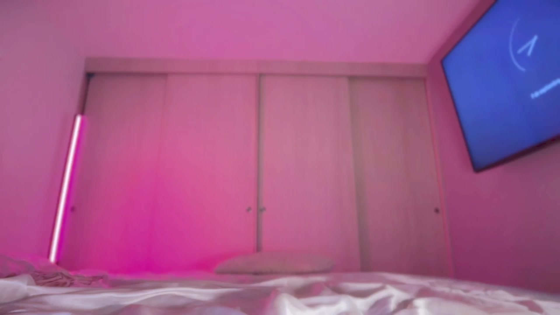 Gallery image thumbnail from sweetmoon1's myfreecams stream on, 09/08/2026, 01:22 image 5 of 20