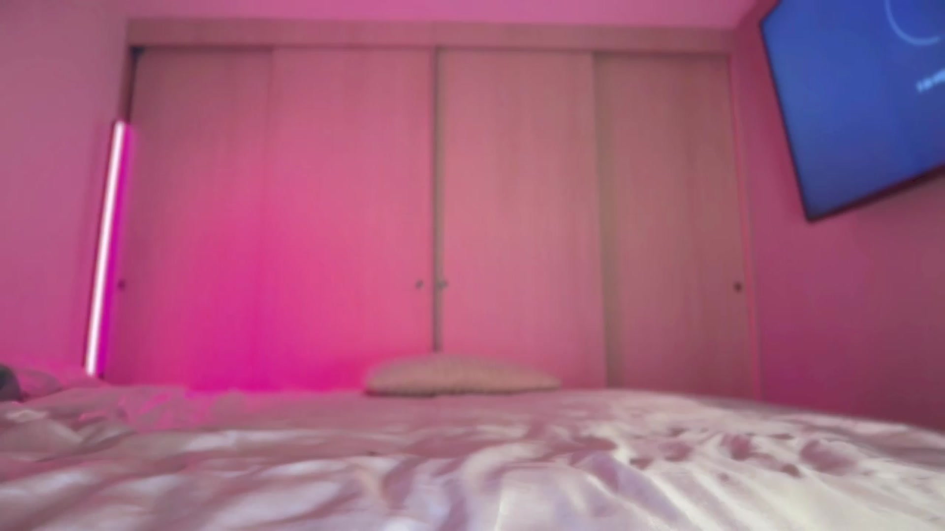Gallery image thumbnail from sweetmoon1's myfreecams stream on, 09/08/2026, 02:43 image 1 of 20