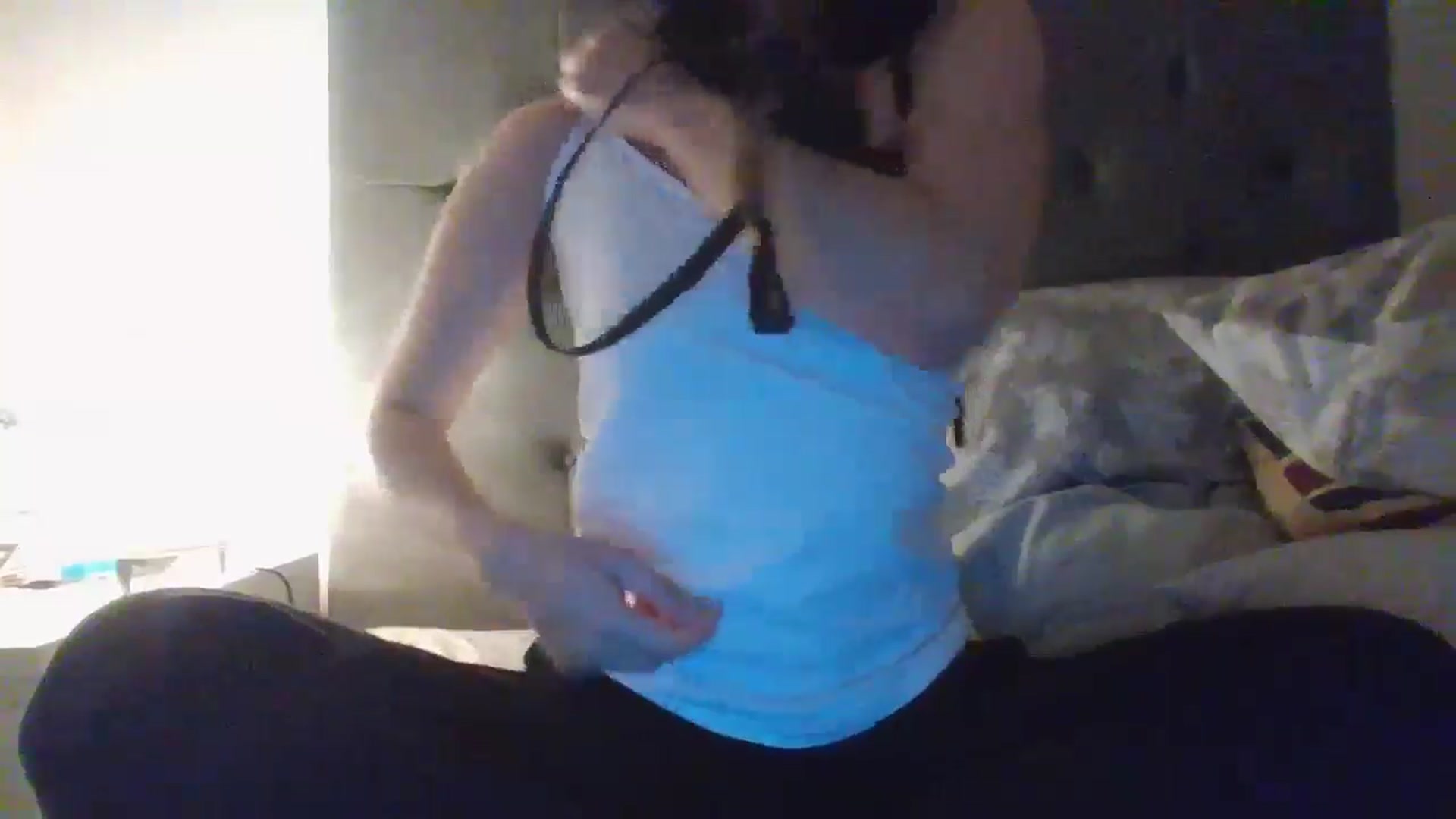Gallery image thumbnail from sweetnomi22's myfreecams stream on, 07/06/2024, 21:06 image 10 of 20
