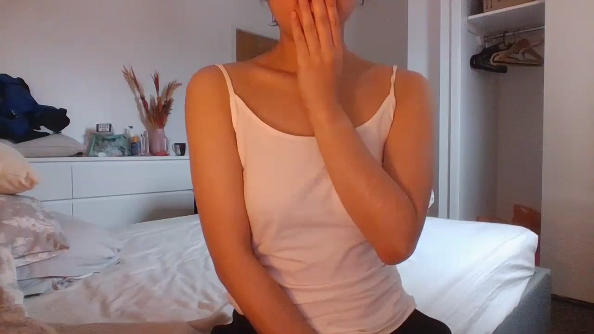 Gallery image thumbnail from sweetnomi22's myfreecams stream on, 07/08/2024, 17:29 image 10 of 20
