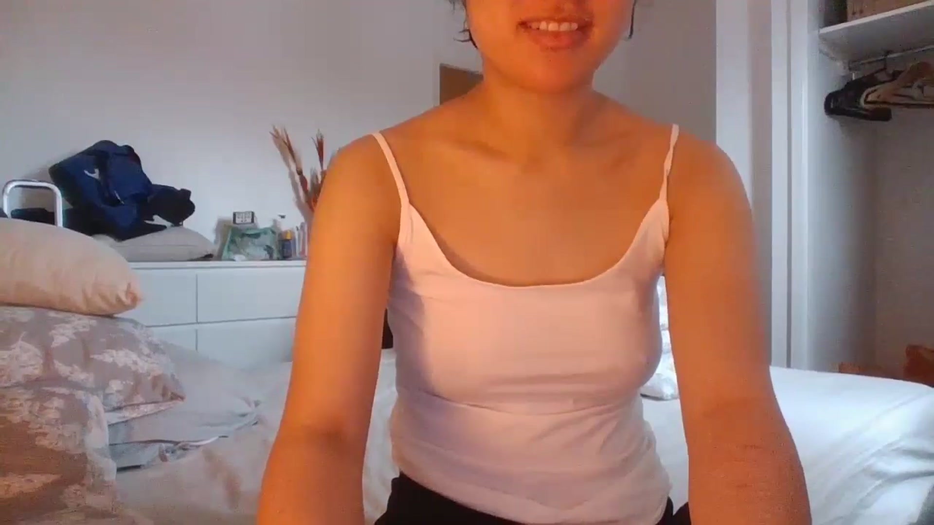 Gallery image thumbnail from sweetnomi22's myfreecams stream on, 07/08/2024, 17:29 image 7 of 20