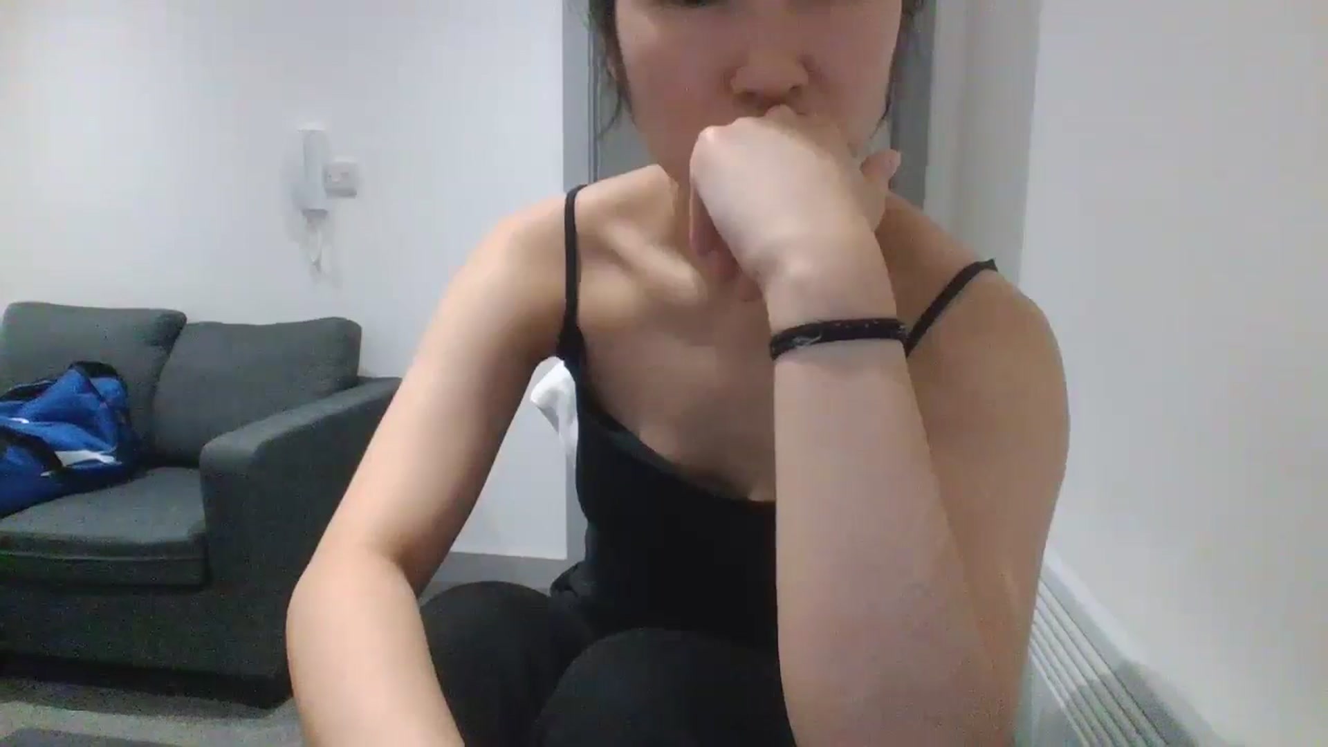 Gallery image thumbnail from sweetnomi22's myfreecams stream on, 08/02/2024, 19:25 image 15 of 20