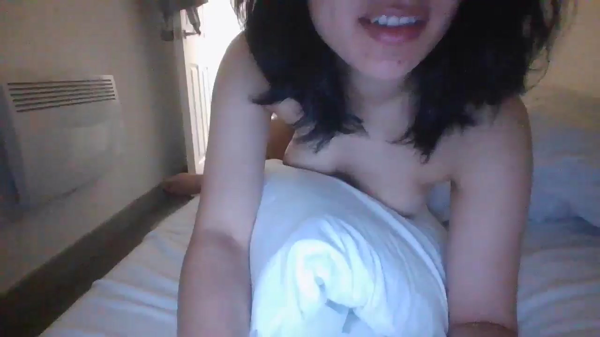 Gallery image thumbnail from sweetnomi22's myfreecams stream on, 08/04/2024, 01:39 image 20 of 20