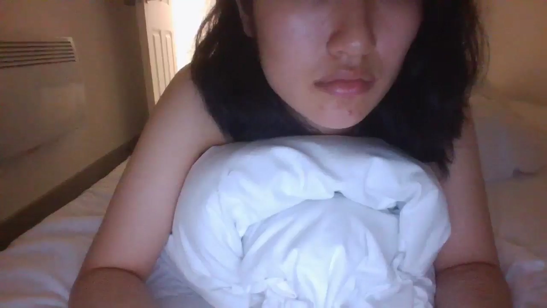 Gallery image thumbnail from sweetnomi22's myfreecams stream on, 08/04/2024, 02:44 image 14 of 20