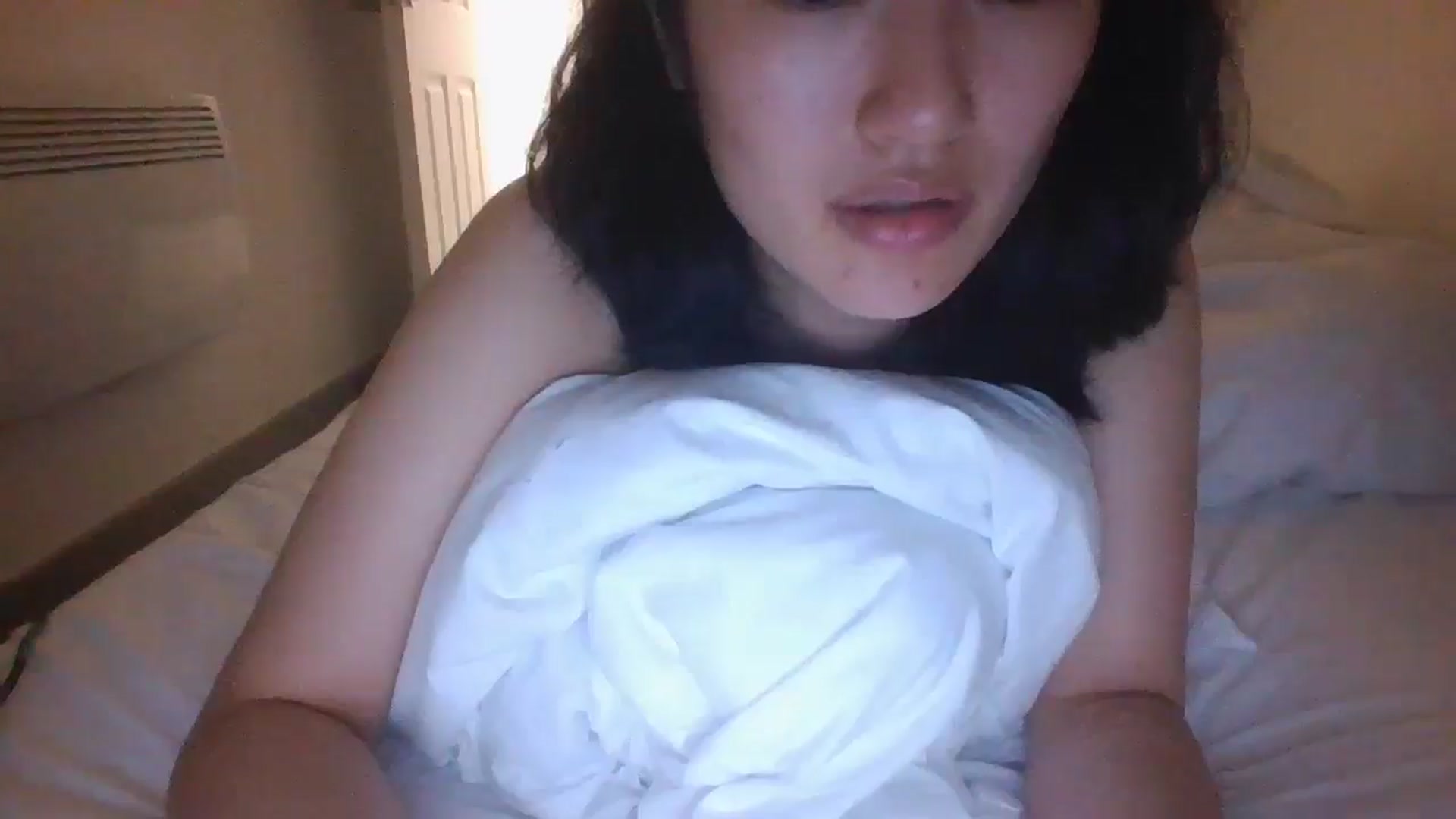 Gallery image thumbnail from sweetnomi22's myfreecams stream on, 08/04/2024, 03:01 image 16 of 20