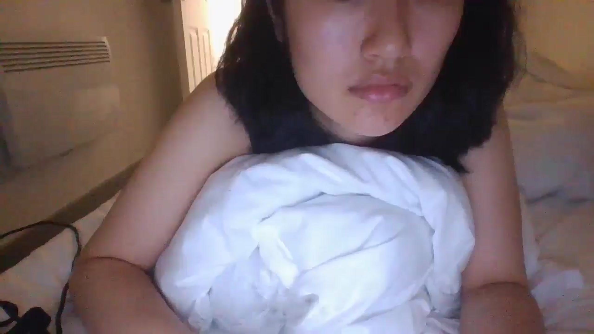 Gallery image thumbnail from sweetnomi22's myfreecams stream on, 08/04/2024, 03:01 image 6 of 20
