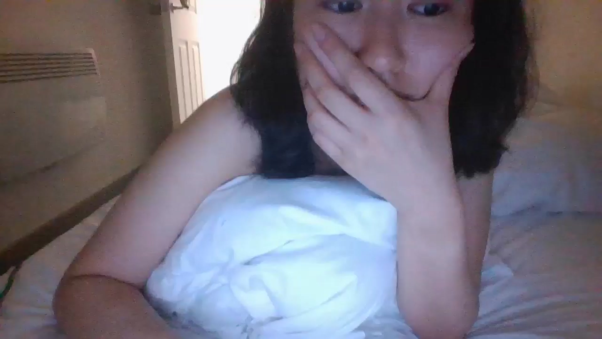 Gallery image thumbnail from sweetnomi22's myfreecams stream on, 08/04/2024, 03:01 image 18 of 20