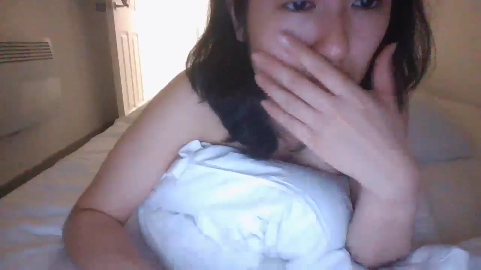 Gallery image thumbnail from sweetnomi22's myfreecams stream on, 08/04/2024, 03:17 image 18 of 20