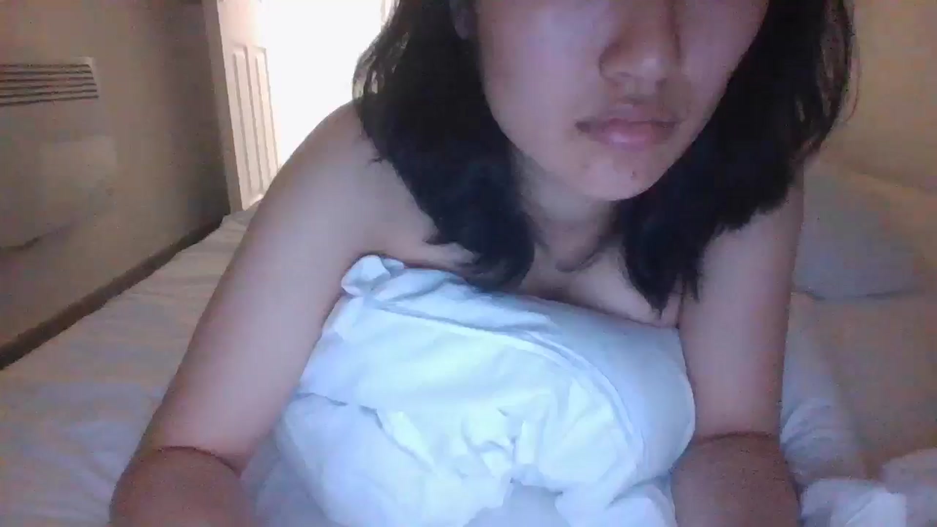 Gallery image thumbnail from sweetnomi22's myfreecams stream on, 08/04/2024, 03:17 image 10 of 20