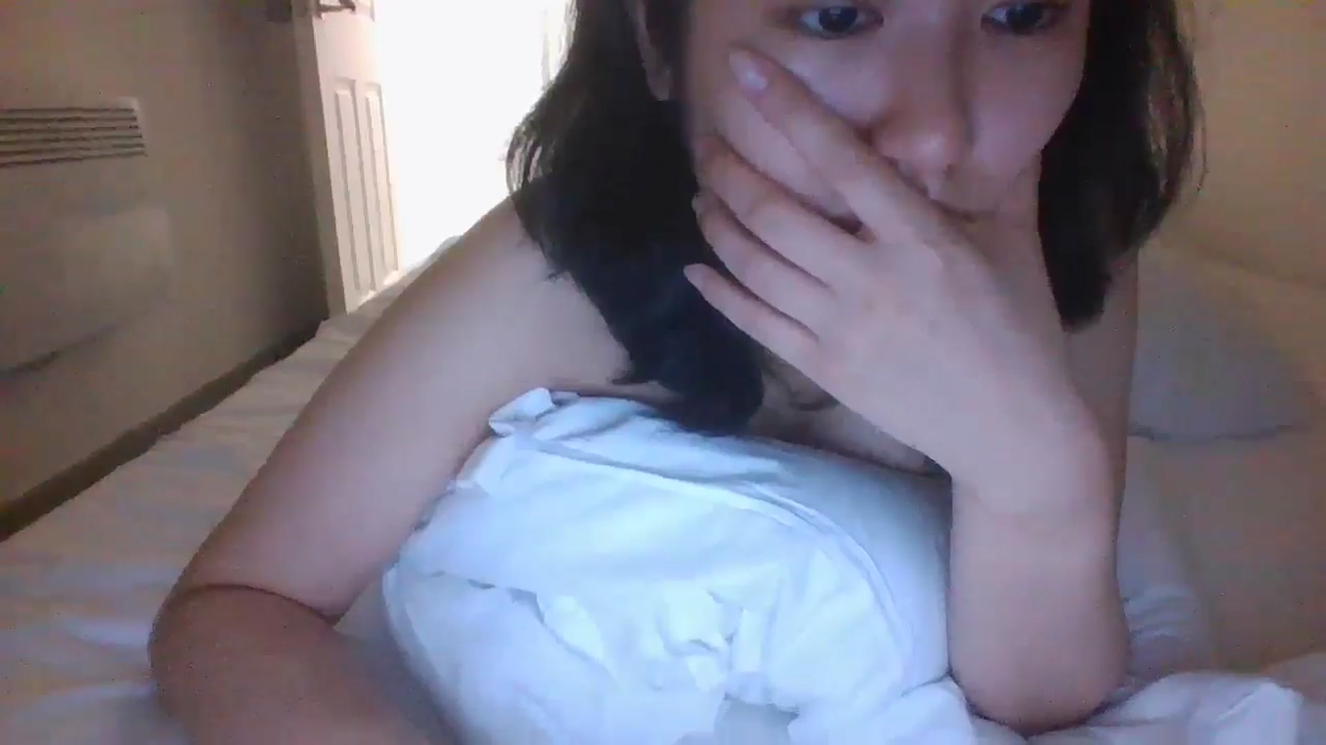 Gallery image thumbnail from sweetnomi22's myfreecams stream on, 08/04/2024, 03:17 image 15 of 20