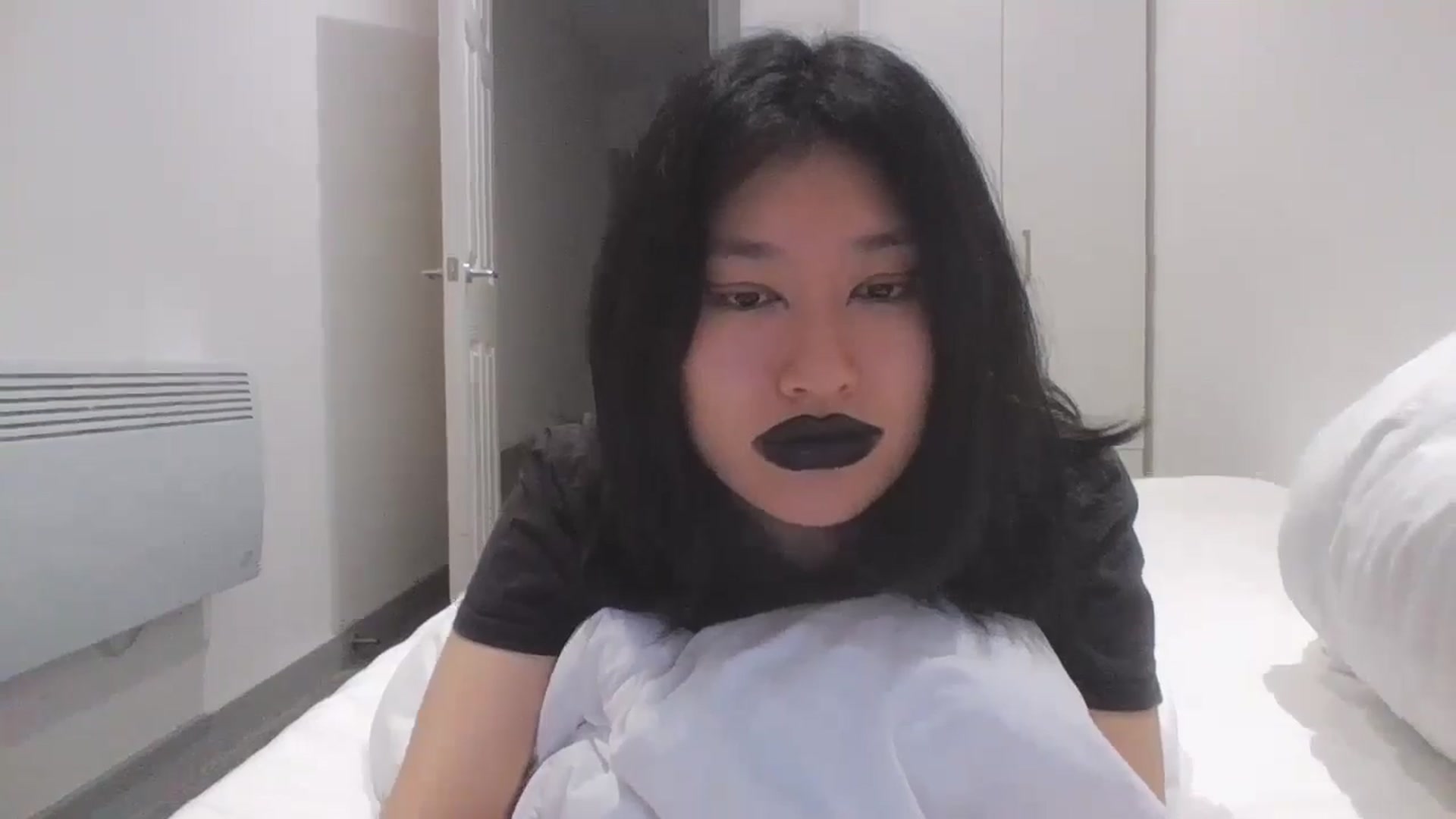 Gallery image thumbnail from sweetnomi22's myfreecams stream on, 09/03/2024, 17:18 image 3 of 20