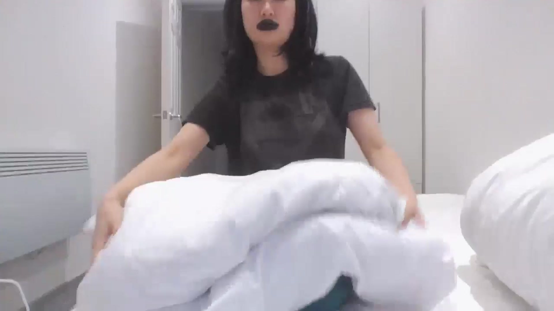 Gallery image thumbnail from sweetnomi22's myfreecams stream on, 09/03/2024, 17:18 image 13 of 20
