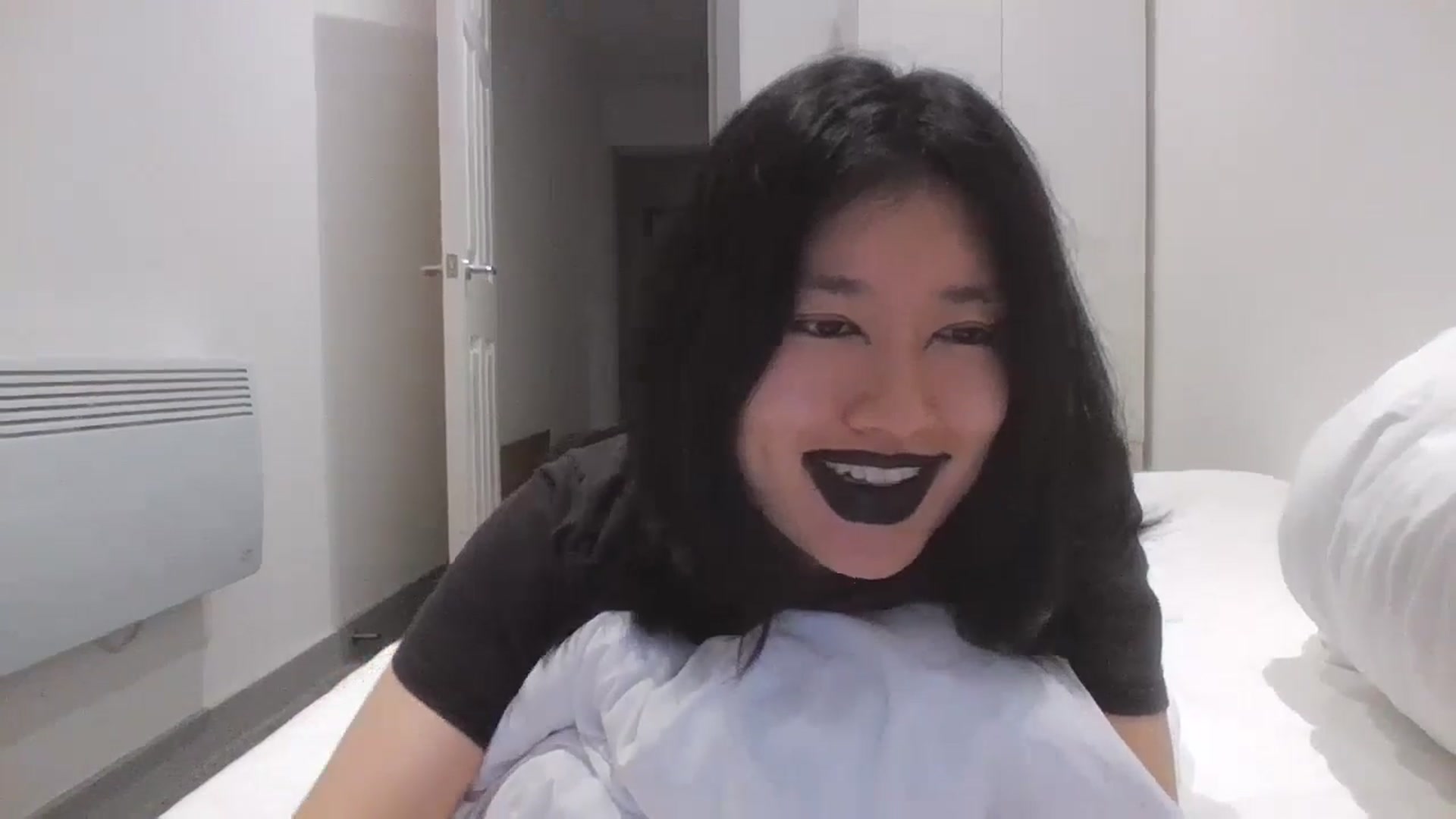 Gallery image thumbnail from sweetnomi22's myfreecams stream on, 09/03/2024, 17:18 image 4 of 20