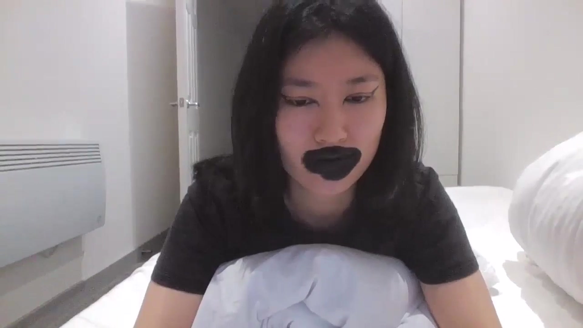 Gallery image thumbnail from sweetnomi22's myfreecams stream on, 09/03/2024, 17:34 image 9 of 20
