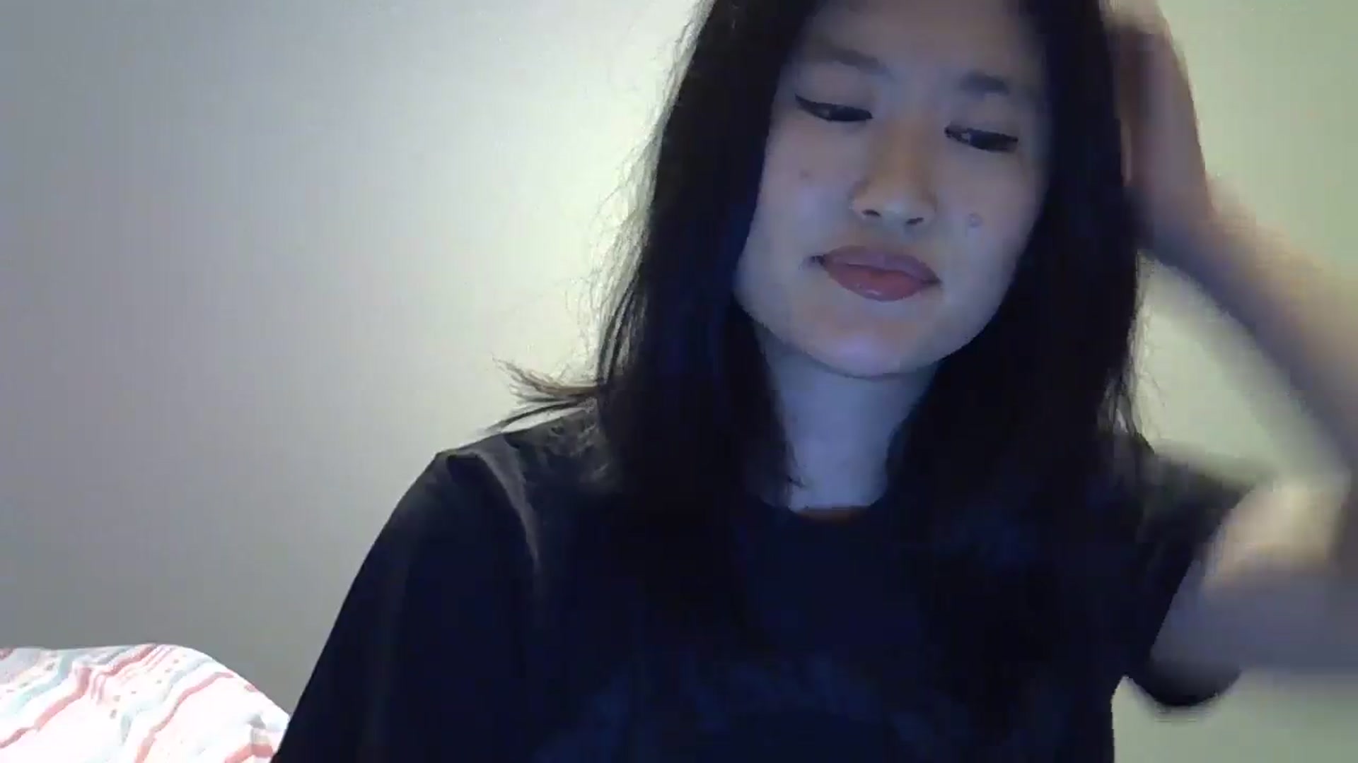 Gallery image thumbnail from sweetnomi22's myfreecams stream on, 12/15/2024, 01:07 image 10 of 20