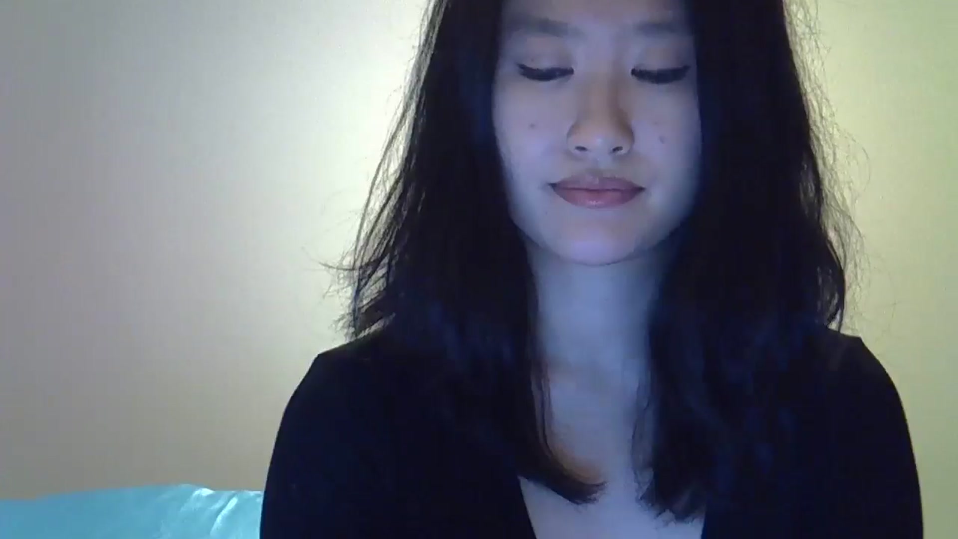 Gallery image thumbnail from sweetnomi22's myfreecams stream on, 12/25/2024, 22:41 image 6 of 20