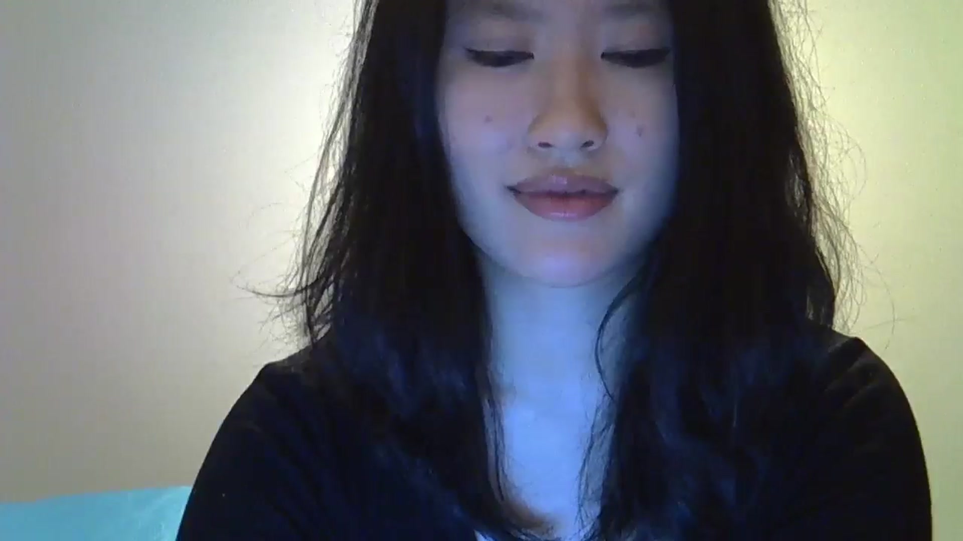 Gallery image thumbnail from sweetnomi22's myfreecams stream on, 12/25/2024, 22:41 image 7 of 20