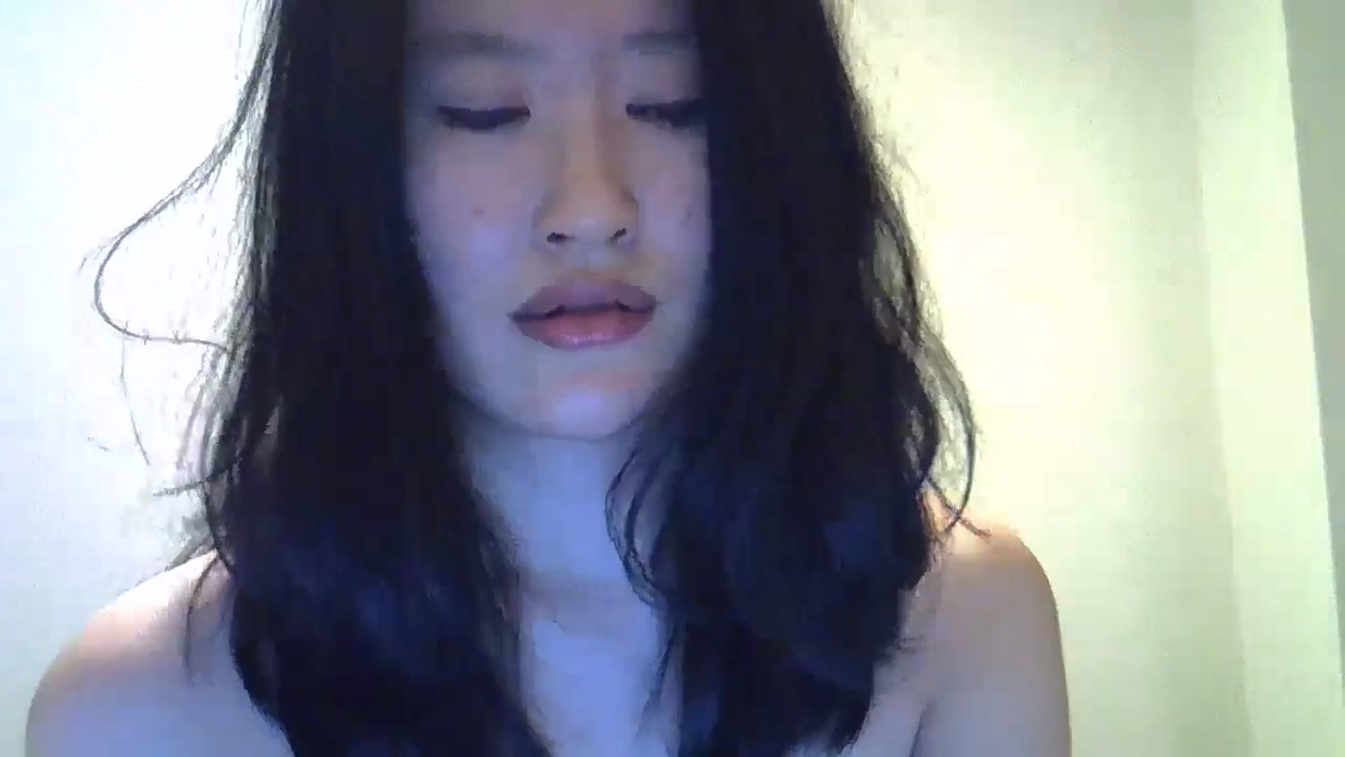 Gallery image thumbnail from sweetnomi22's myfreecams stream on, 12/26/2024, 01:44 image 4 of 20
