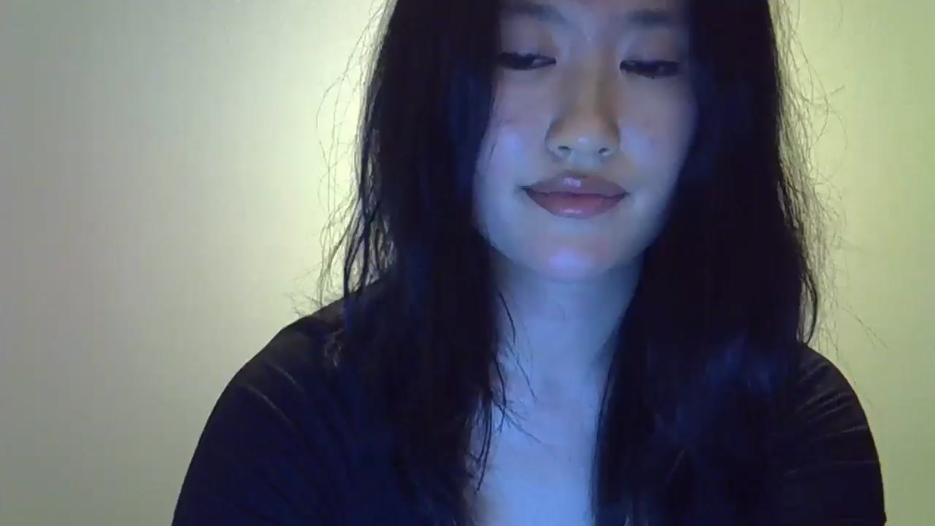 Gallery image thumbnail from sweetnomi22's myfreecams stream on, 12/26/2024, 22:06 image 12 of 20