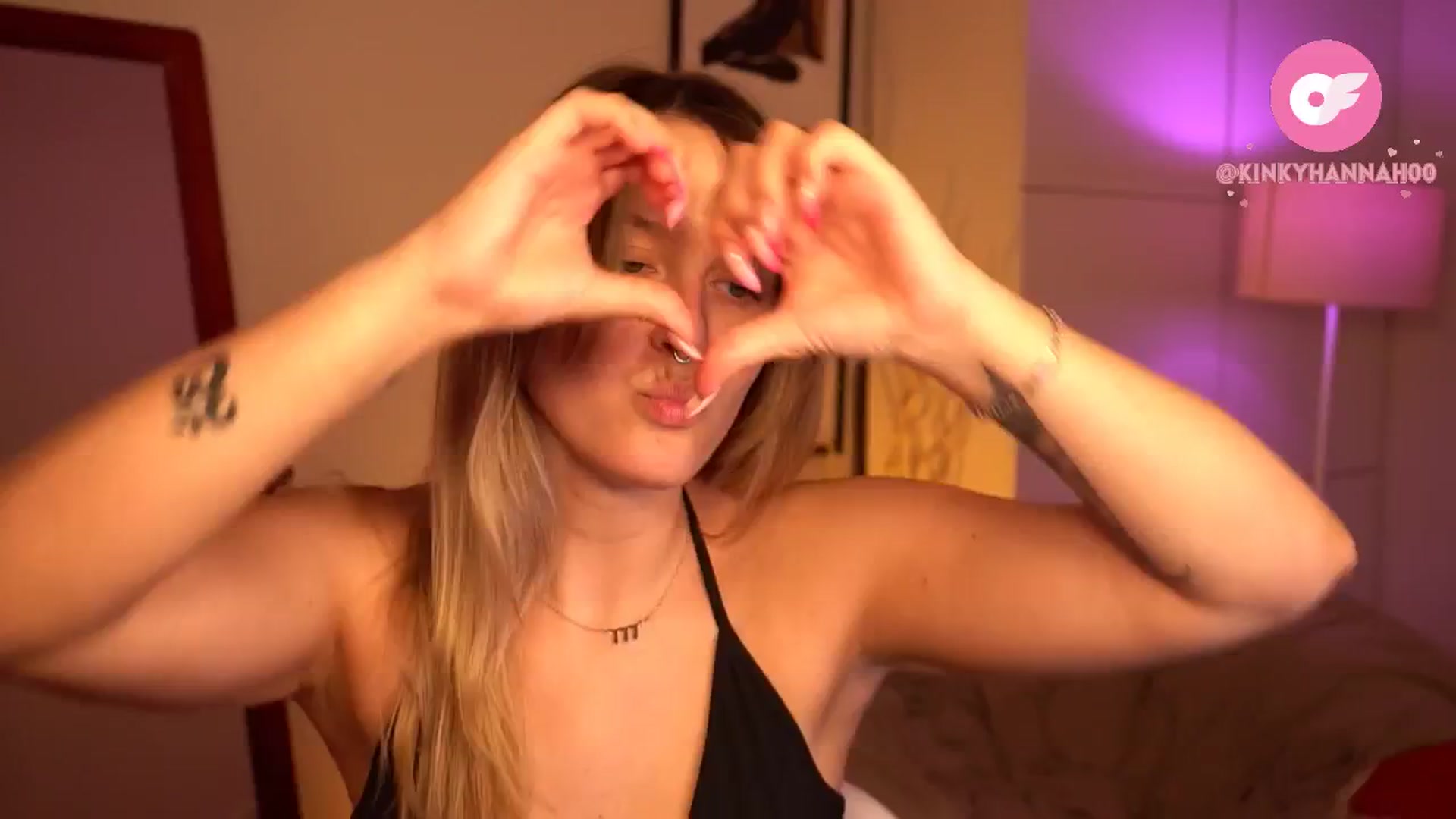 Gallery image thumbnail from sweetpulse_'s myfreecams stream on, 05/13/2024, 08:28 image 11 of 20