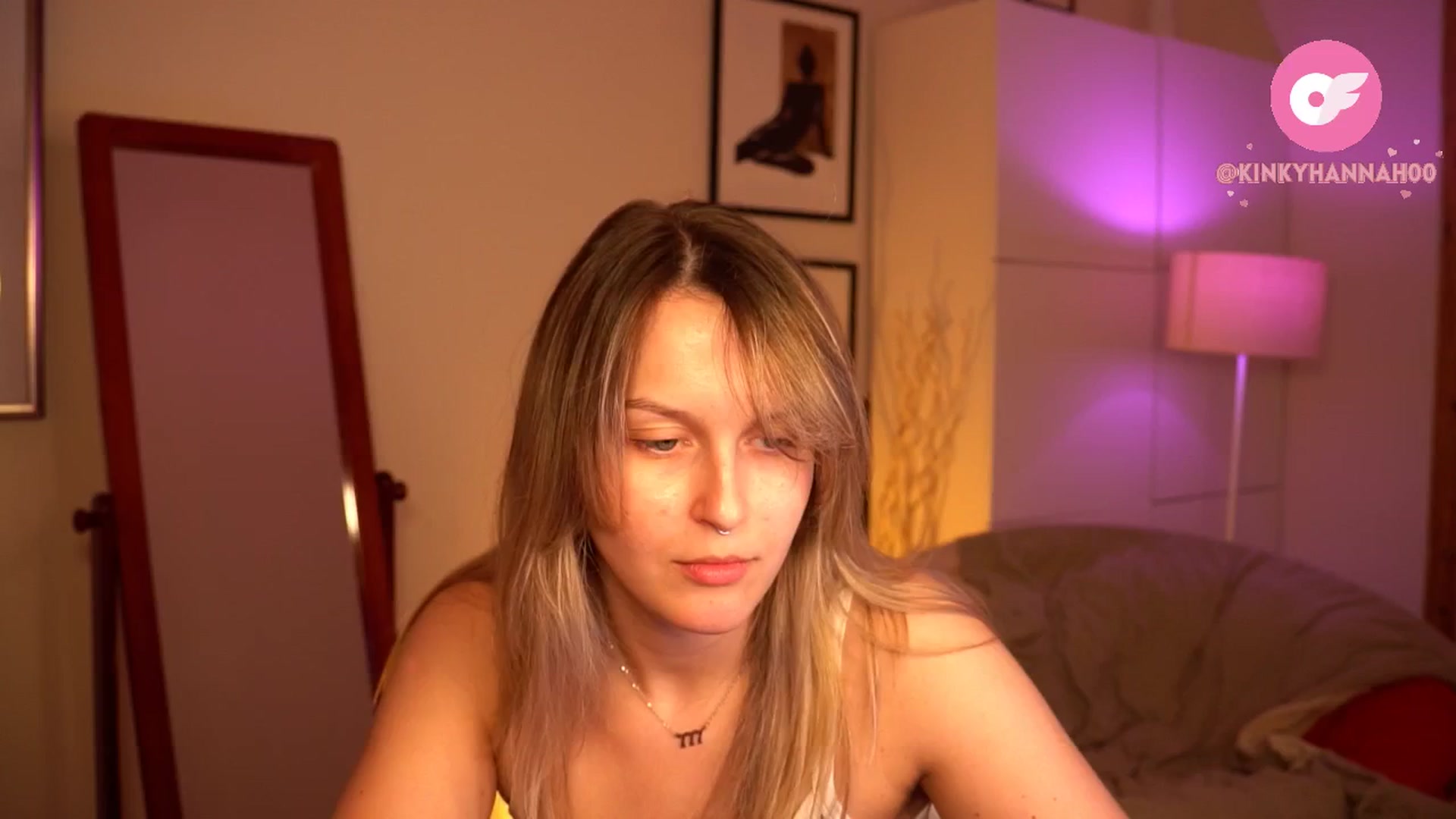 Gallery image thumbnail from sweetpulse_'s myfreecams stream on, 05/13/2024, 08:28 image 19 of 20