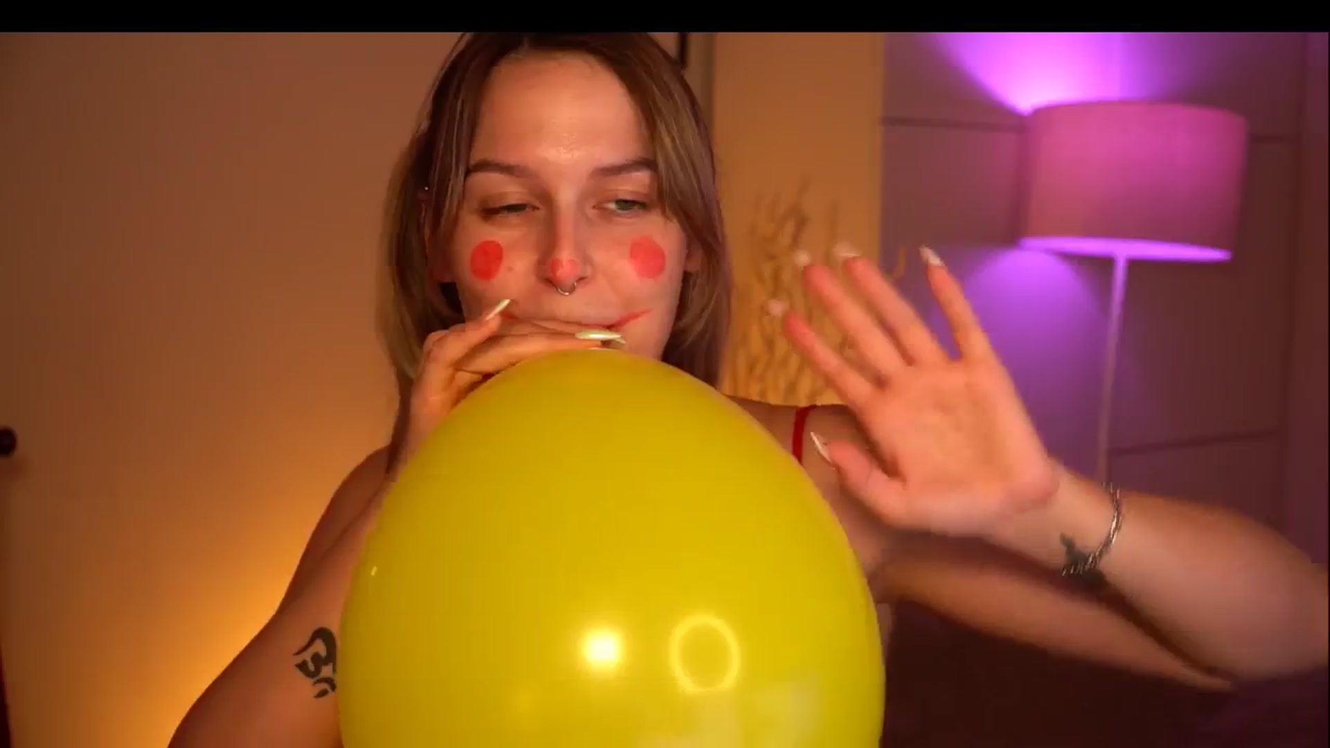 Gallery image thumbnail from sweetpulse_'s myfreecams stream on, 05/19/2024, 14:22 image 7 of 20