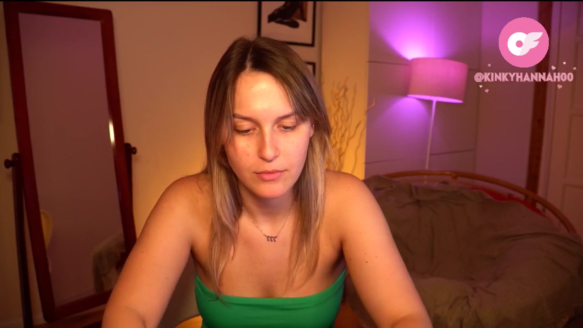 Gallery image thumbnail from sweetpulse_'s myfreecams stream on, 05/20/2024, 08:51 image 17 of 20