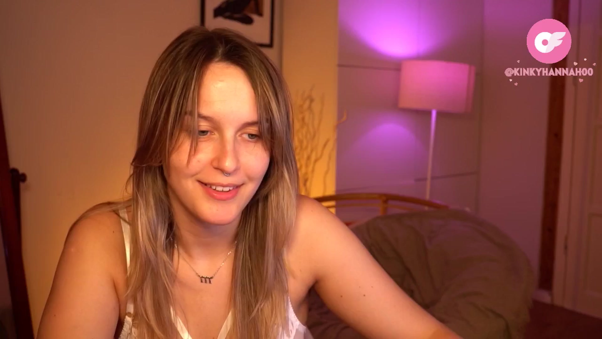 Gallery image thumbnail from sweetpulse_'s myfreecams stream on, 05/21/2024, 08:23 image 1 of 20
