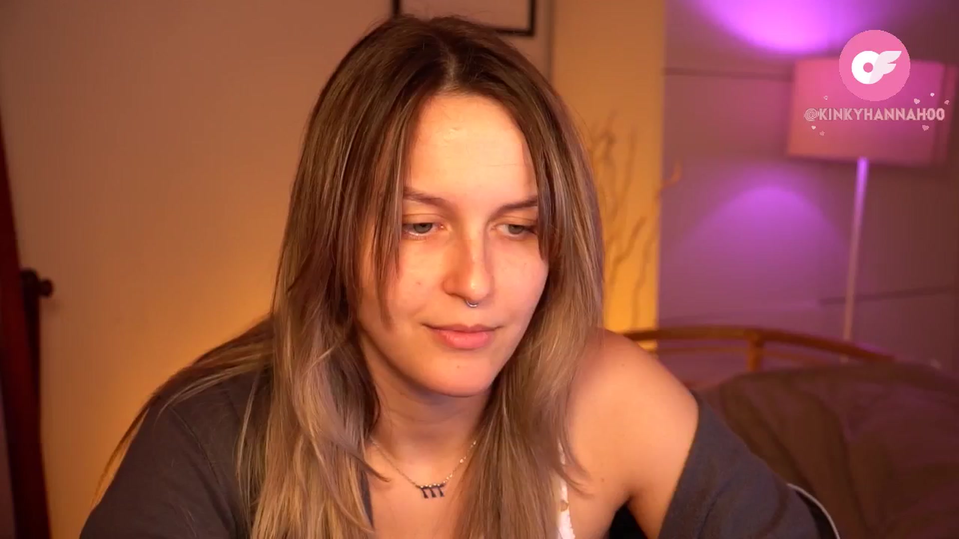 Gallery image thumbnail from sweetpulse_'s myfreecams stream on, 05/21/2024, 08:23 image 5 of 20