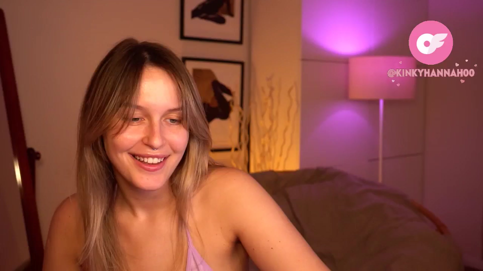 Gallery image thumbnail from sweetpulse_'s myfreecams stream on, 06/05/2024, 09:49 image 10 of 20