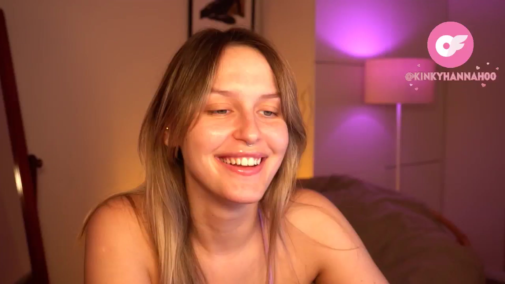 Gallery image thumbnail from sweetpulse_'s myfreecams stream on, 06/05/2024, 09:49 image 8 of 20