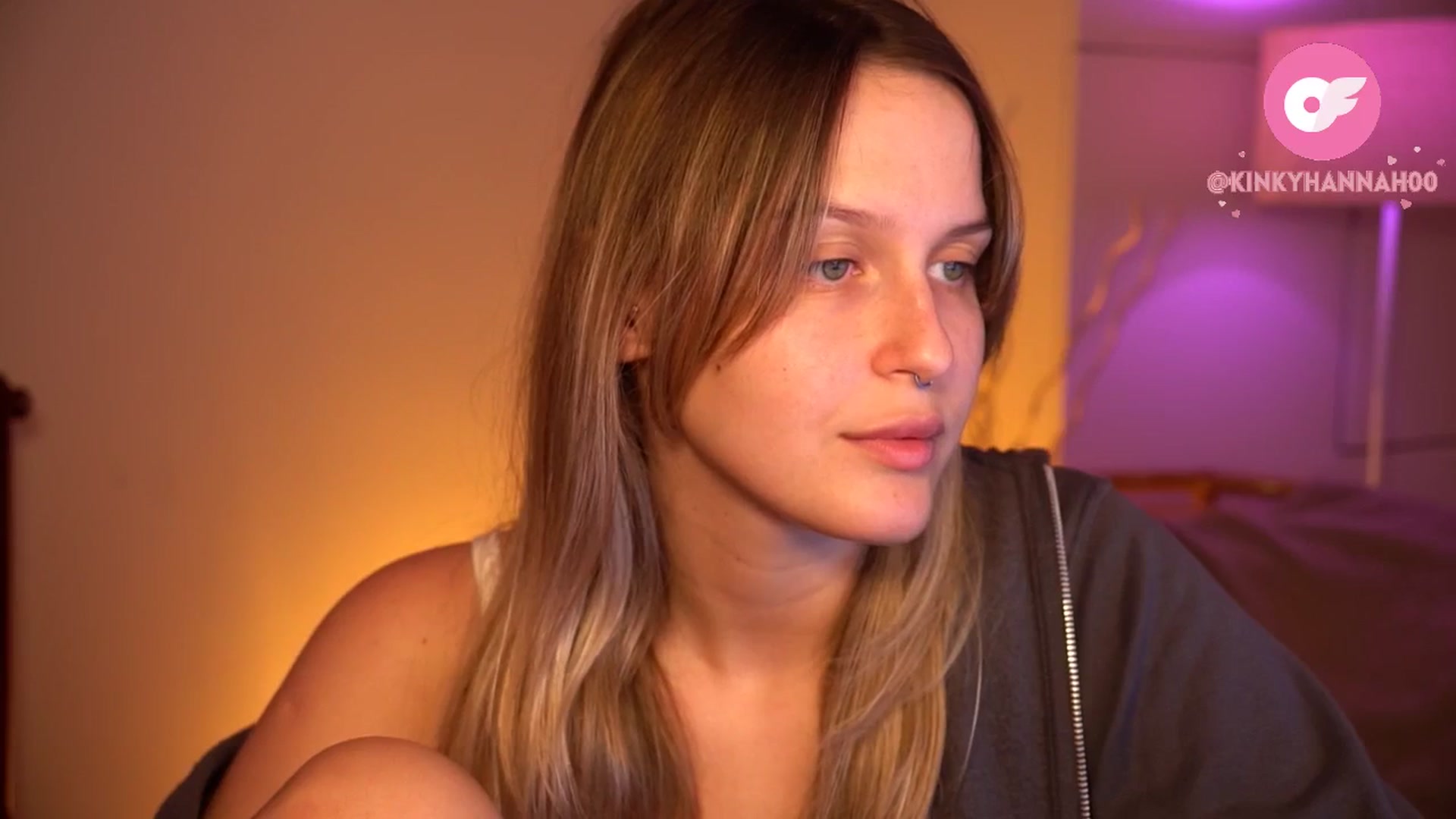 Gallery image thumbnail from sweetpulse_'s myfreecams stream on, 06/09/2024, 09:05 image 13 of 20